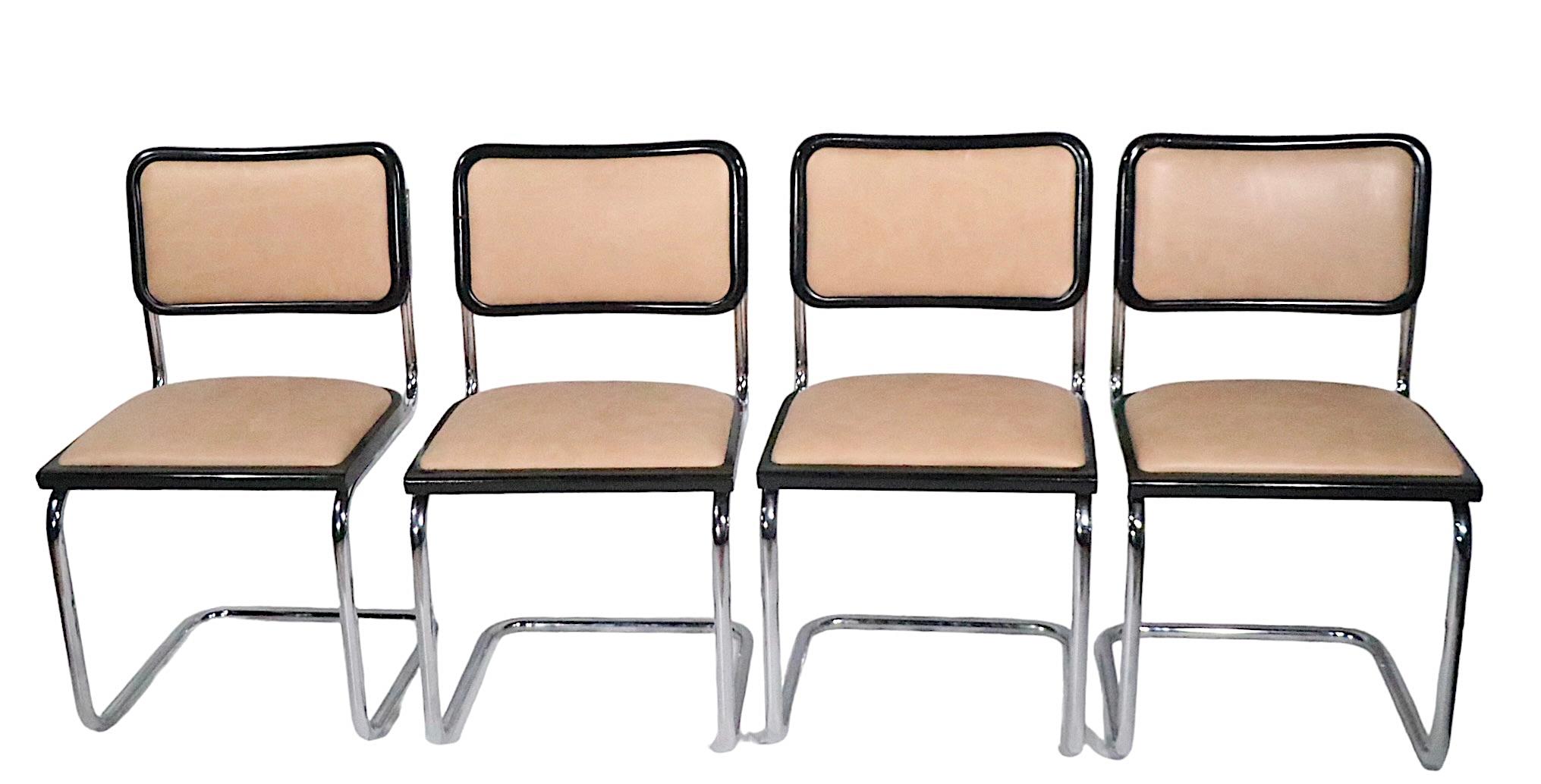 Ensemble de quatre chaises Cesca fabriquées en Italie et conçues par Breuer vers 1970 en vente 7