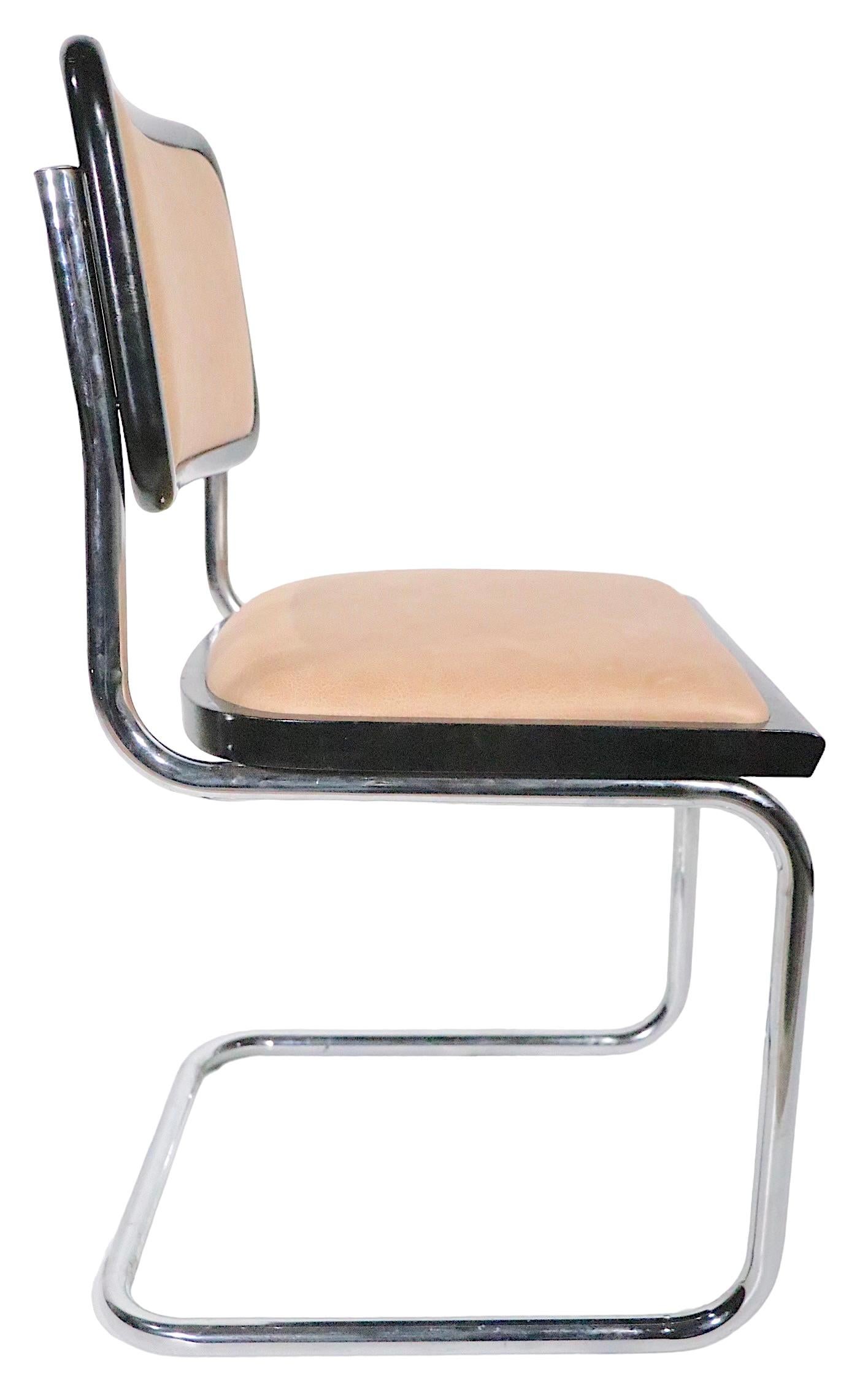 Ensemble de quatre chaises Cesca fabriquées en Italie et conçues par Breuer vers 1970 en vente 2
