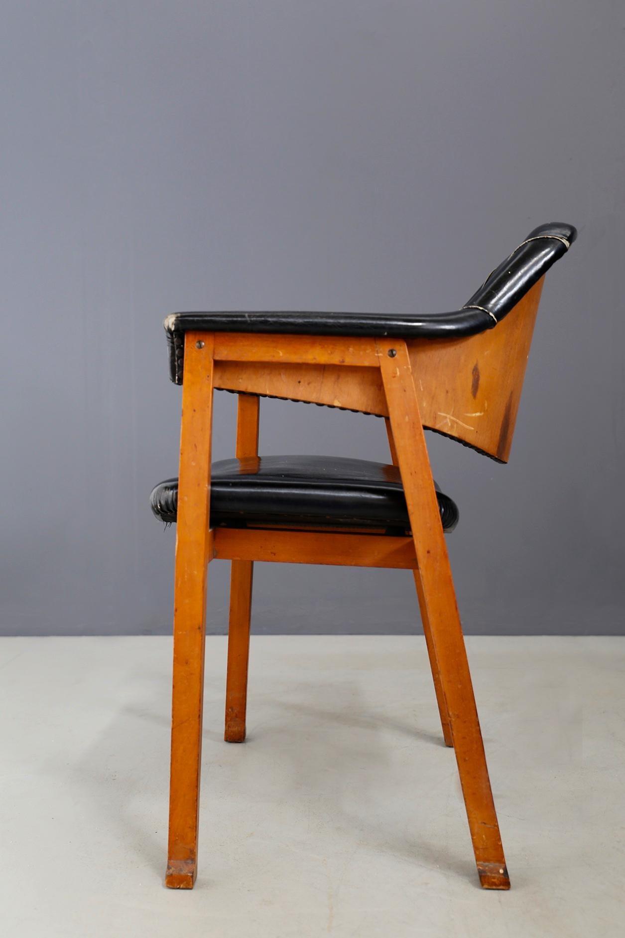 Set of Four Chair Attributed to BBPR in Wood and Black Leather, 1950s 1
