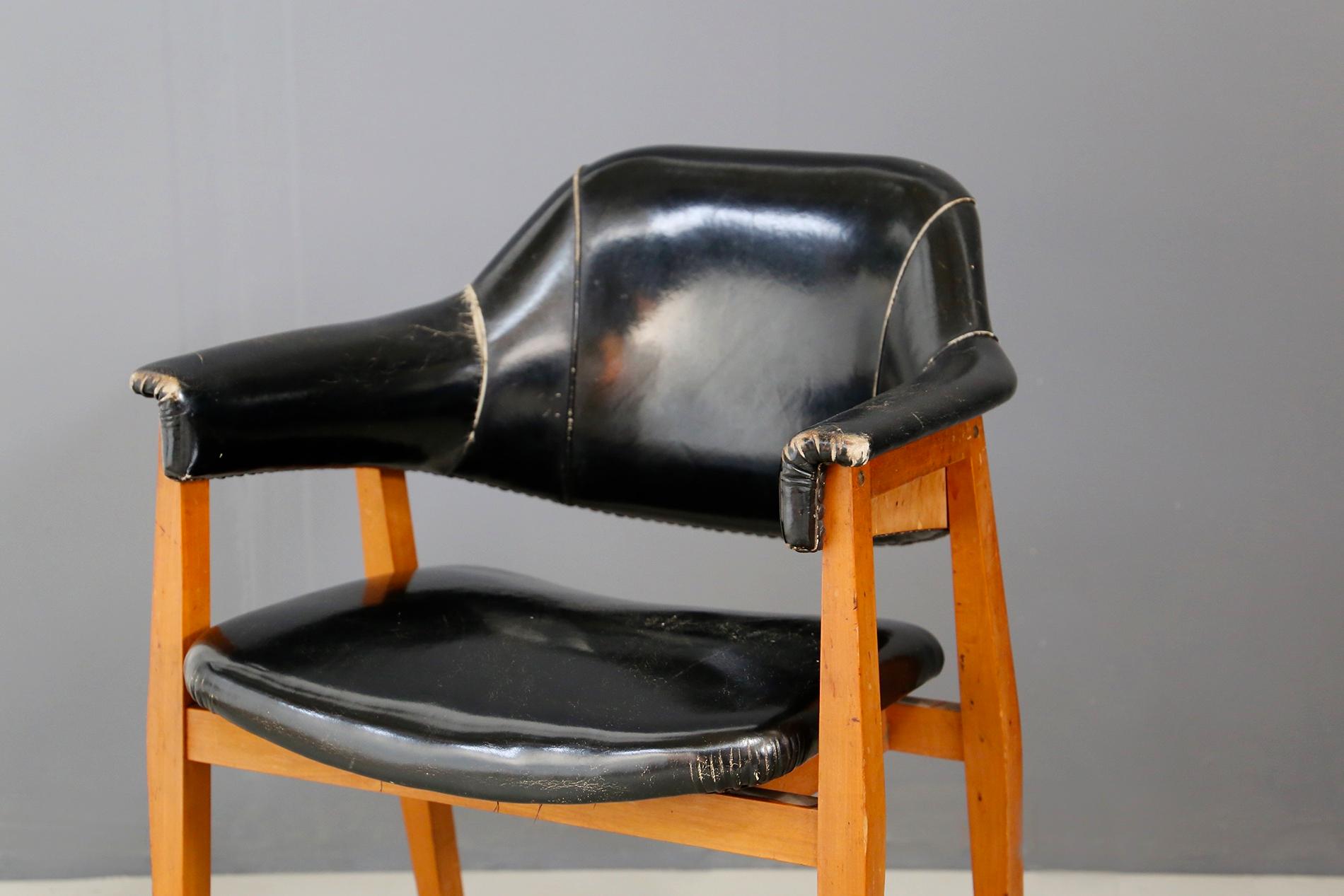 Set of Four Chair Attributed to BBPR in Wood and Black Leather, 1950s 2