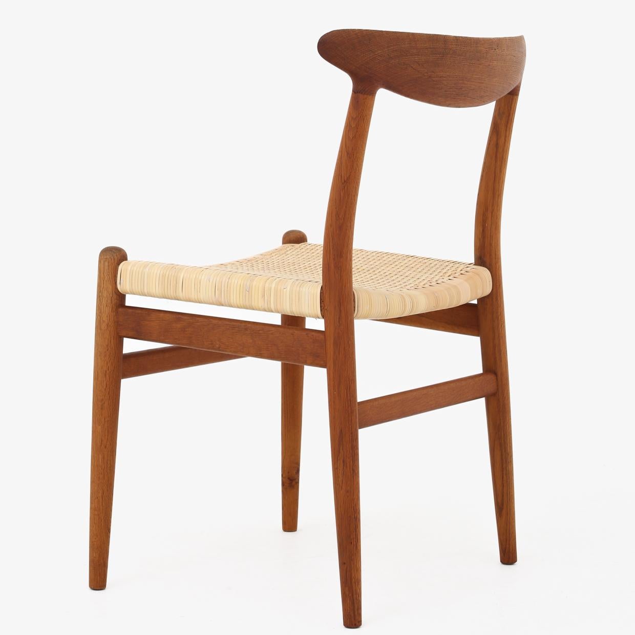 Scandinavian Modern Set of four chair by Hans J. Wegner