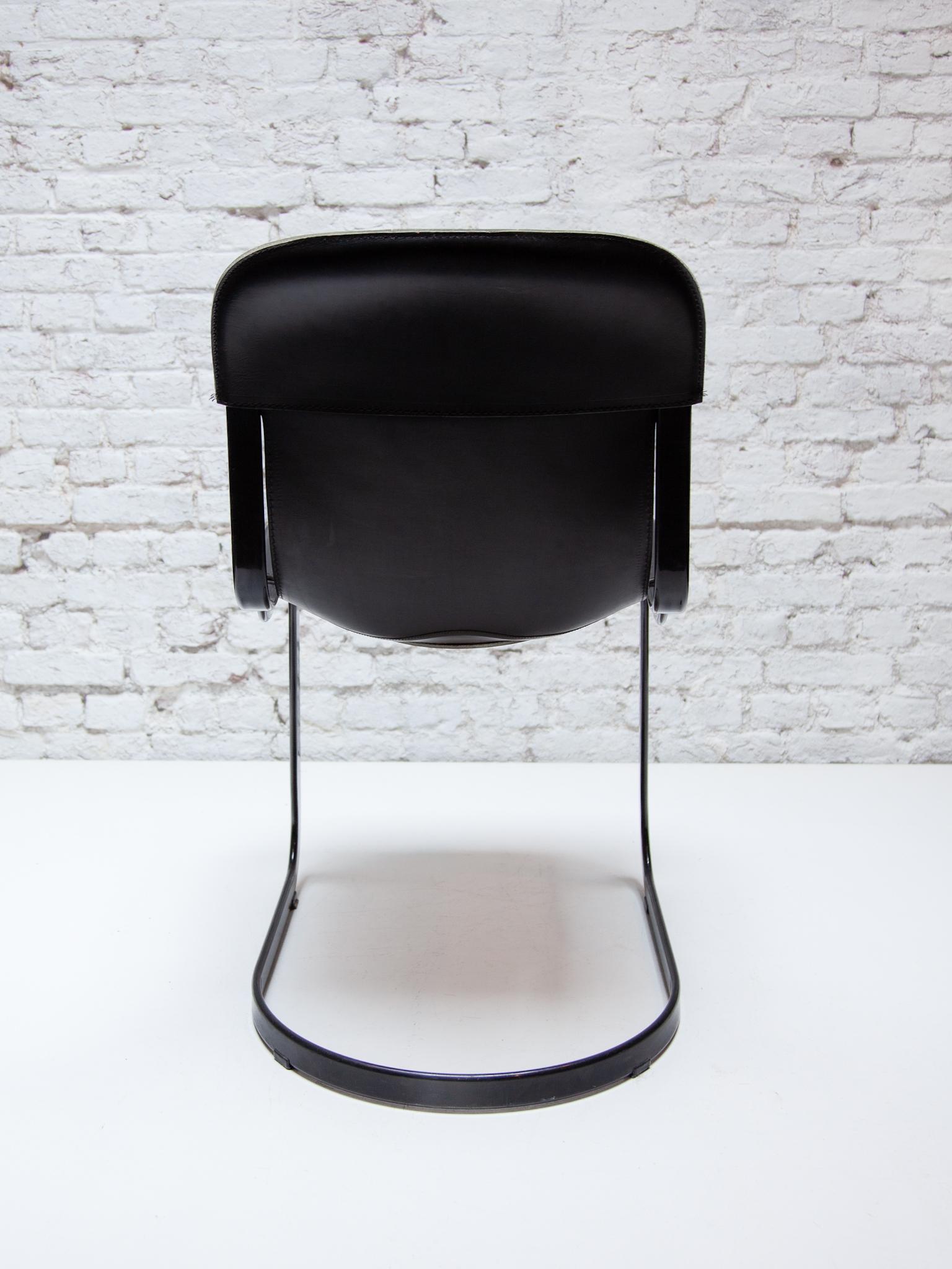 Set of Four Chairs Black Leather and Metal by Designer Willy Rizzo for Cidue For Sale 4
