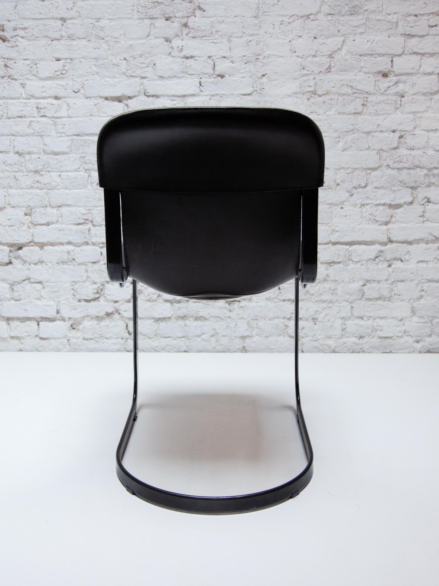 Set of Four Chairs Black Leather and Metal by Designer Willy Rizzo for Cidue For Sale 3