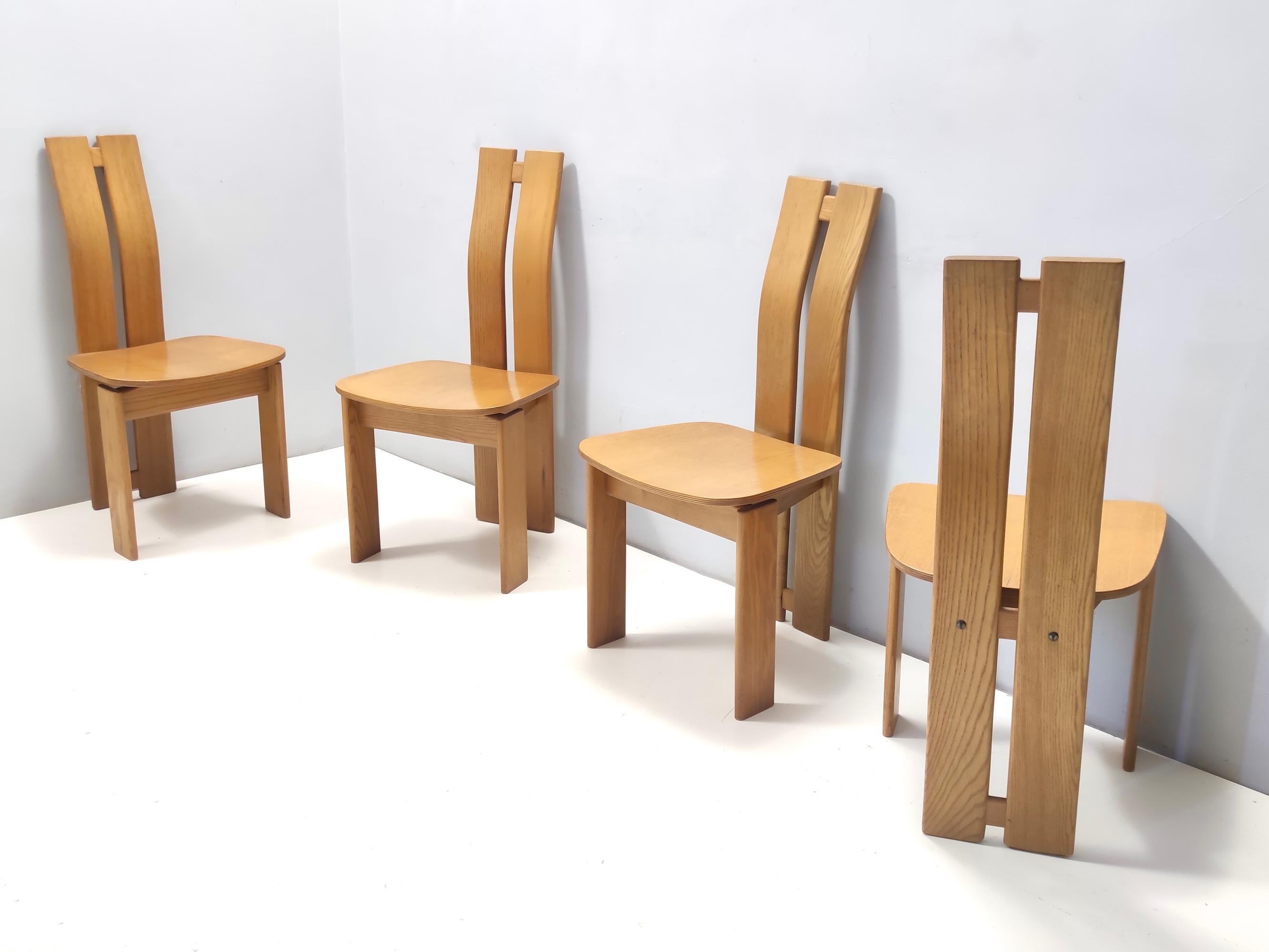 Fin du 20e siècle Ensemble de quatre chaises dans le style d'Afra & Tobia Scarpa avec cadre Durmast en vente