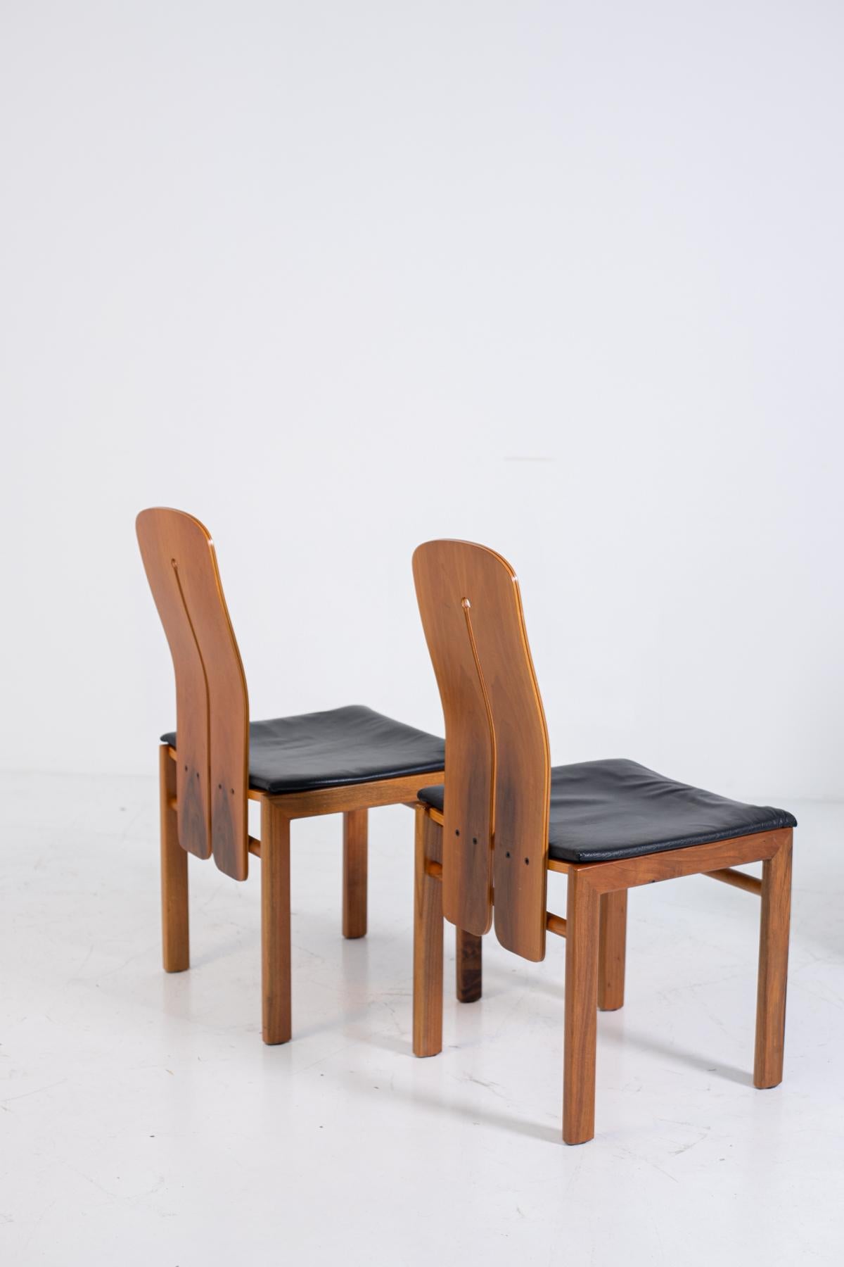 Italian Set of Four Chairs by Carlo Scarpa in Black Leather and Wood, 1960s