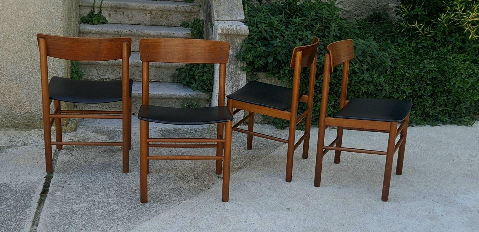 Mid-Century Modern Ensemble de quatre chaises par Farstrup Modèle 250 en vente