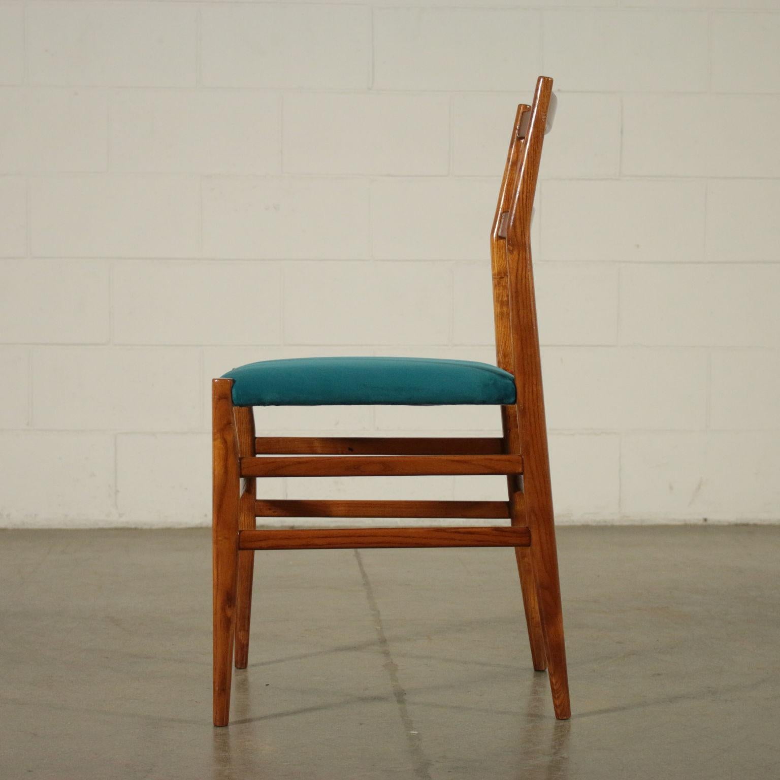 Set of Four Chairs by Gio Ponti Ashwood Velvet Upholstery, 1960s 3