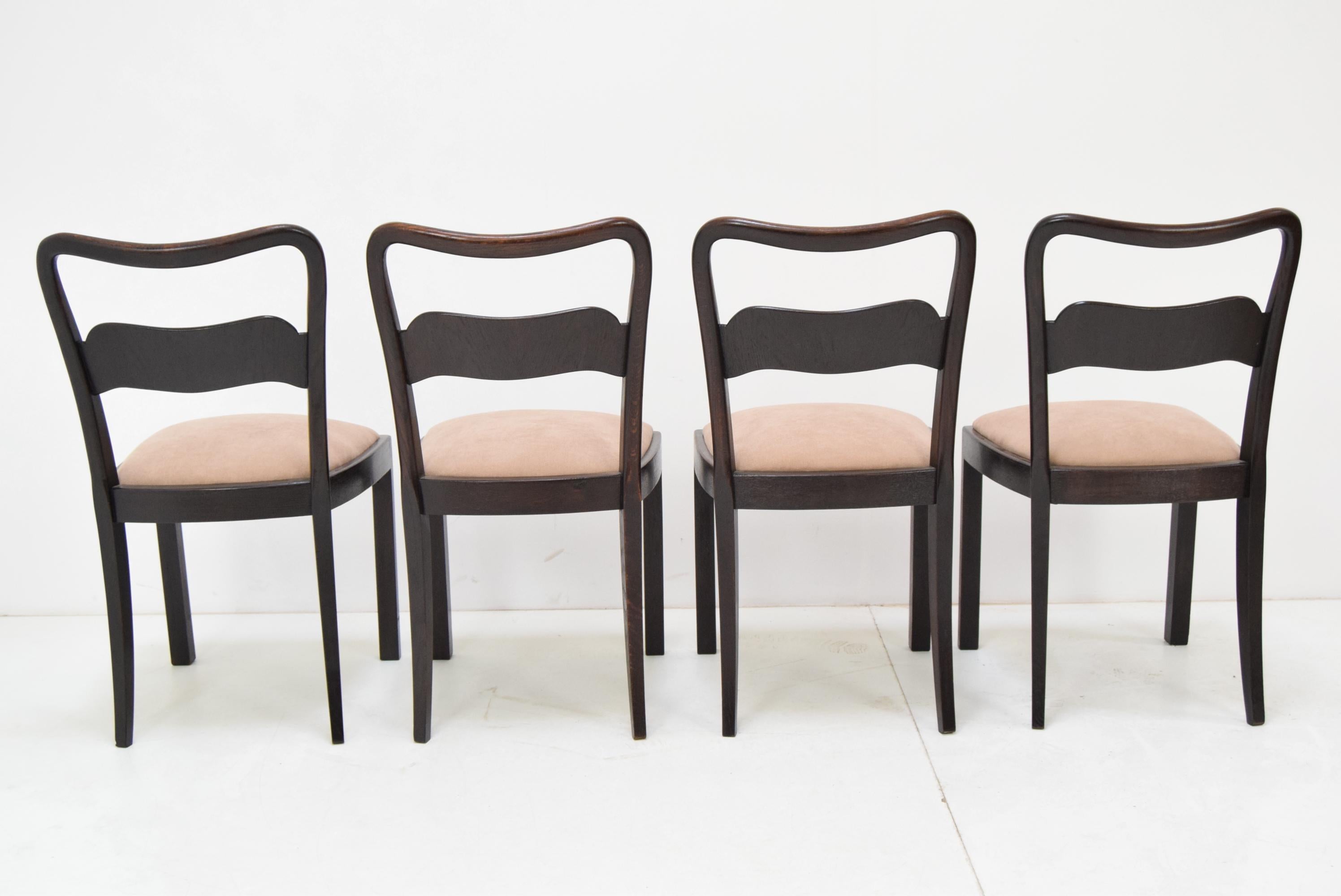 Set of Four Chairs, Czechoslovakia, 1940‘s In Good Condition In Praha, CZ