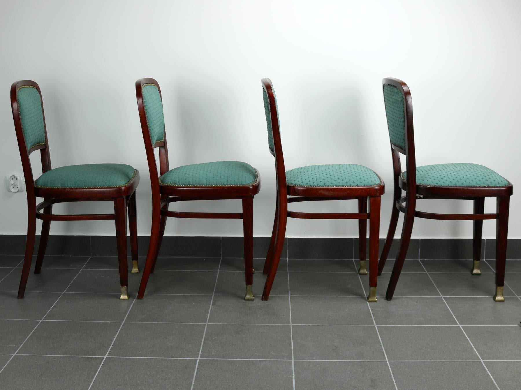 Set of four chairs by Marcel Kammerer for Thonet, circa 1910 In Good Condition For Sale In Lučenec, SK