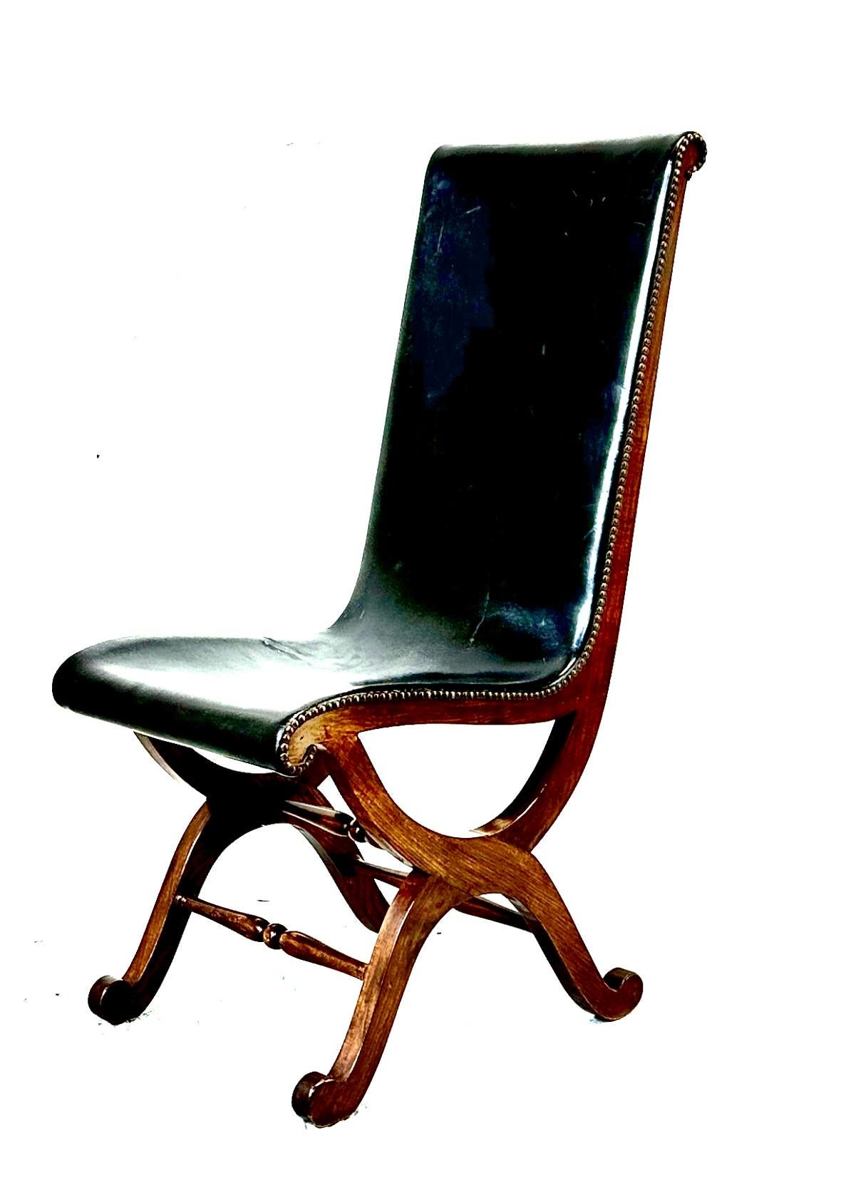 Fait main Ensemble de quatre chaises par Pierre Lottier pour Valmazan, années 1950 en vente