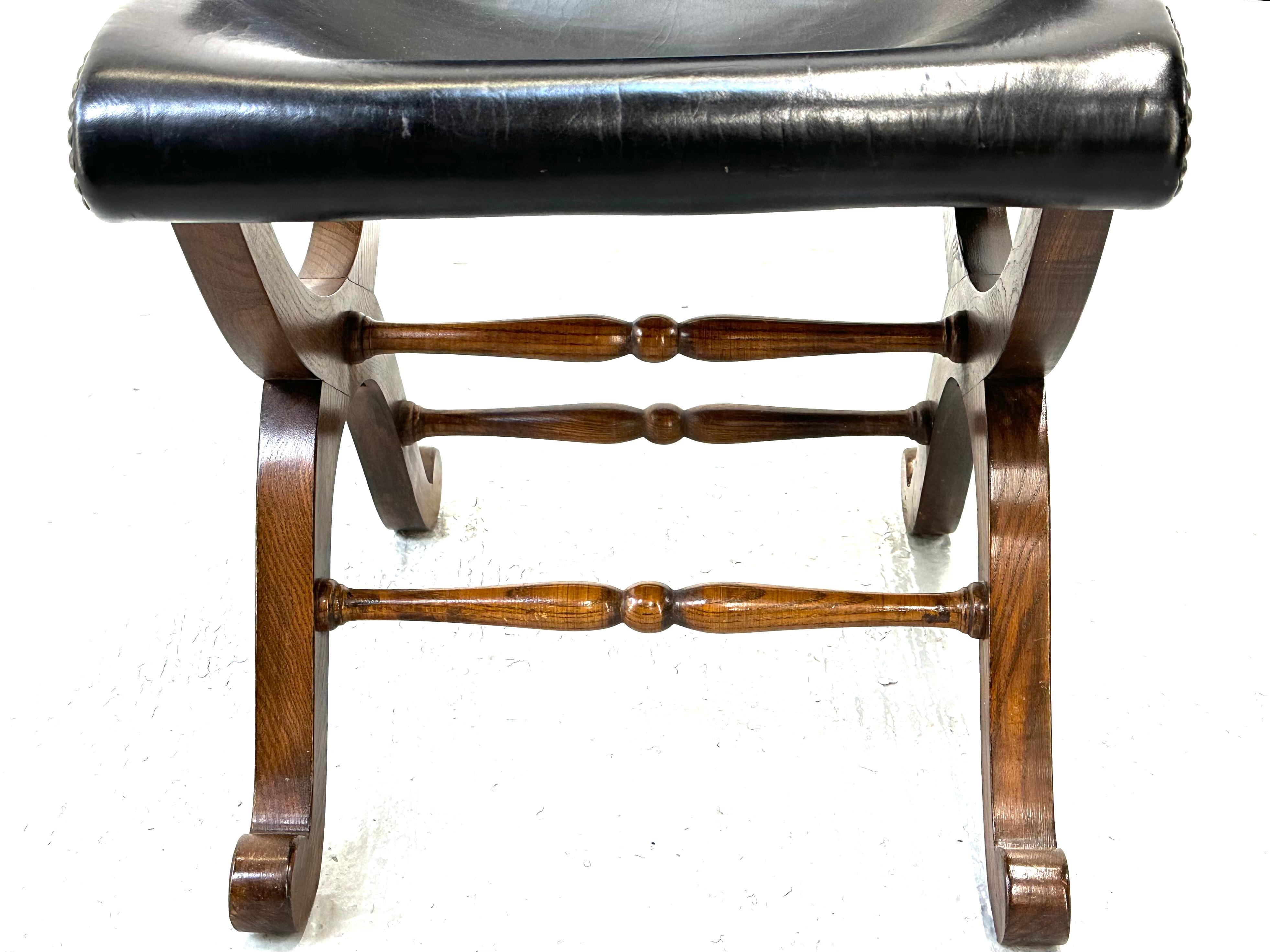 Ensemble de quatre chaises par Pierre Lottier pour Valmazan, années 1950 Bon état - En vente à Nantwich, GB