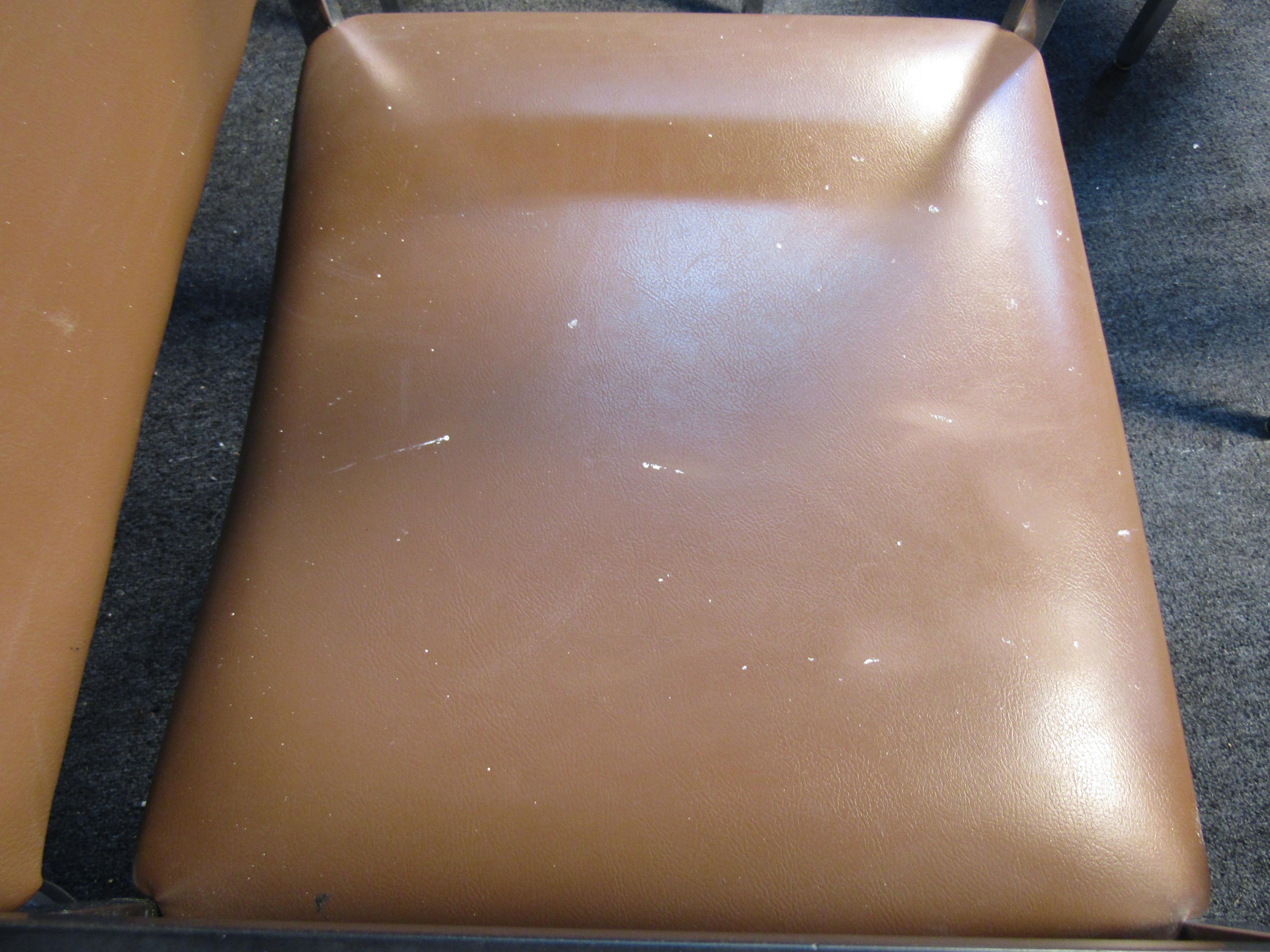 Tissu d'ameublement Ensemble de quatre chaises par Steelcase en vente