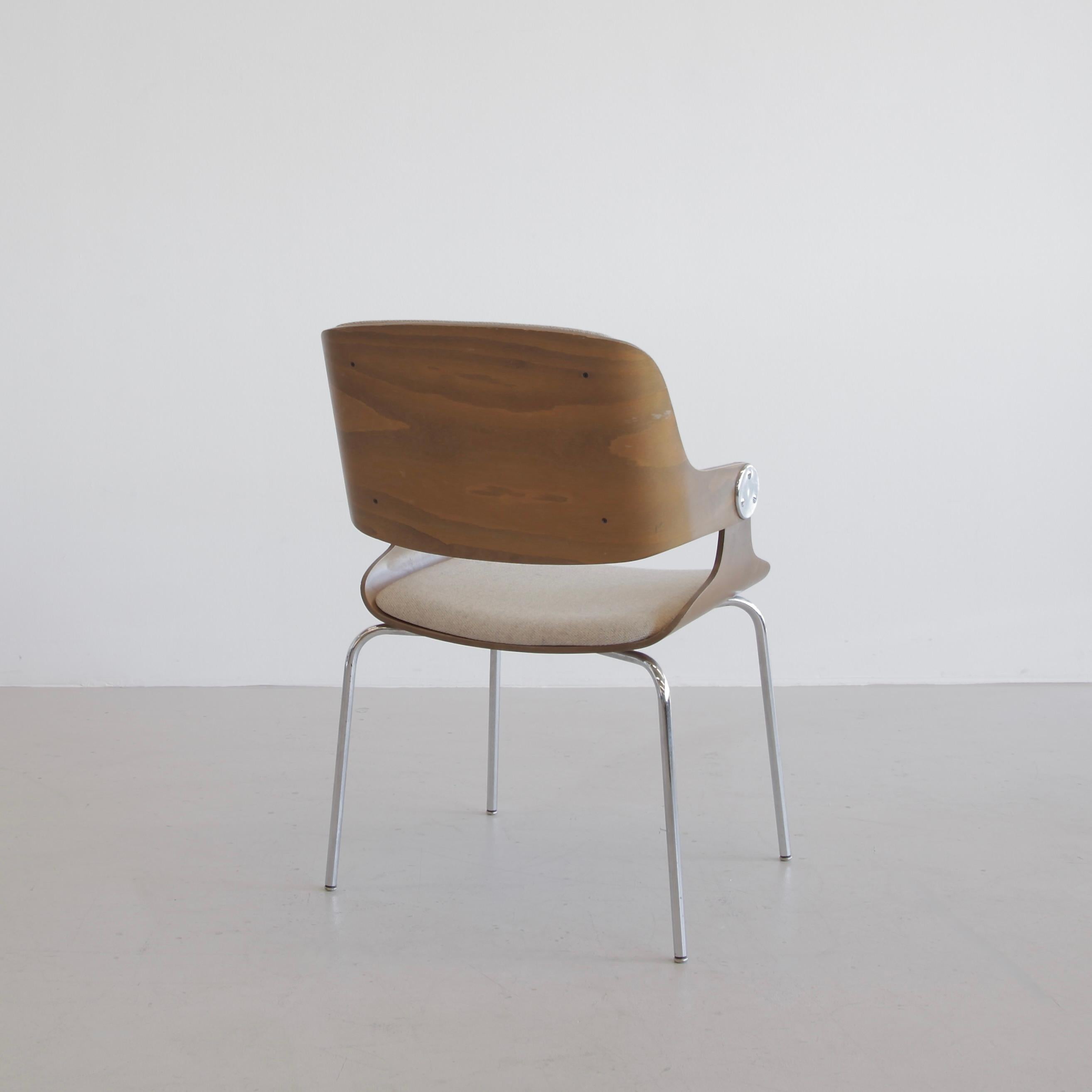 Metal Set of four chairs designed by Eugen Schmidt. Germany, ES-Eugen Schmidt Darmstad