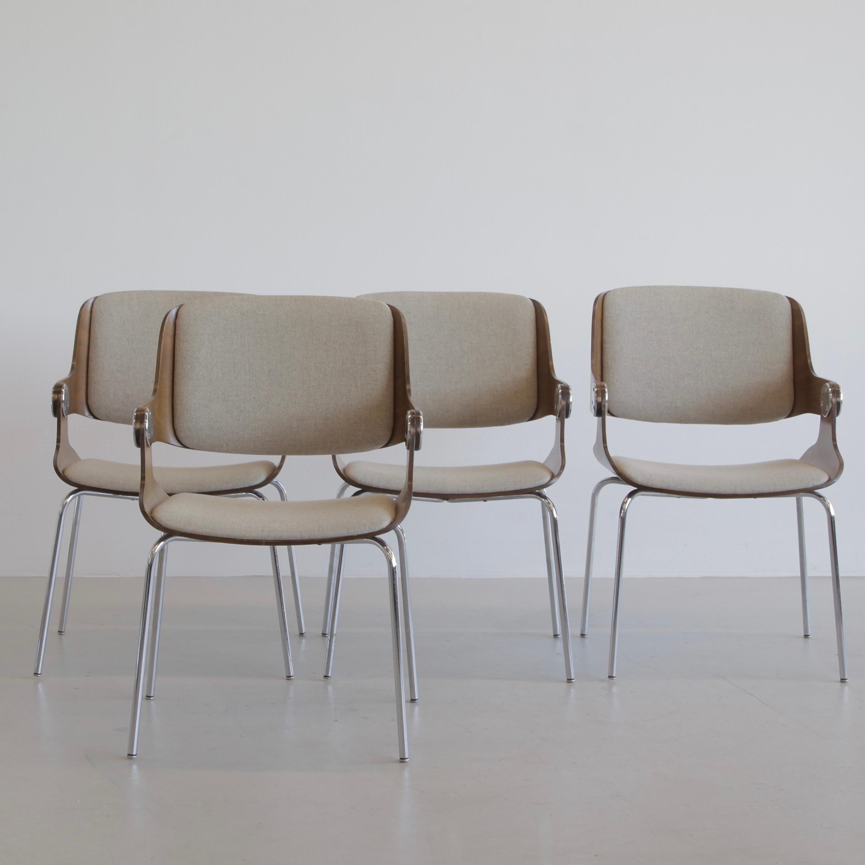 Set of four chairs designed by Eugen Schmidt. Germany, ES-Eugen Schmidt Darmstad 1
