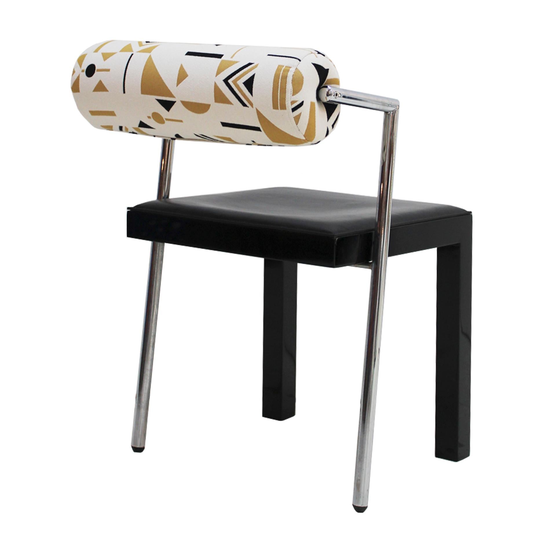 Satz von vier Stühlen, herausgegeben von Saporiti. Sitz aus Jacquard mit Rückenlehne und Leder, Italien 80 im Zustand „Gut“ im Angebot in Ibiza, Spain