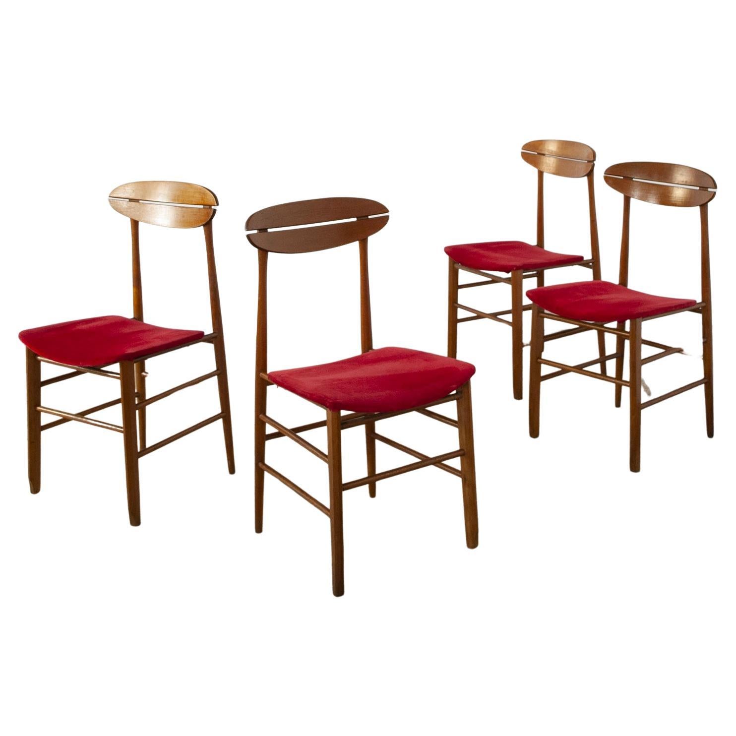 Ensemble de quatre chaises de production italienne