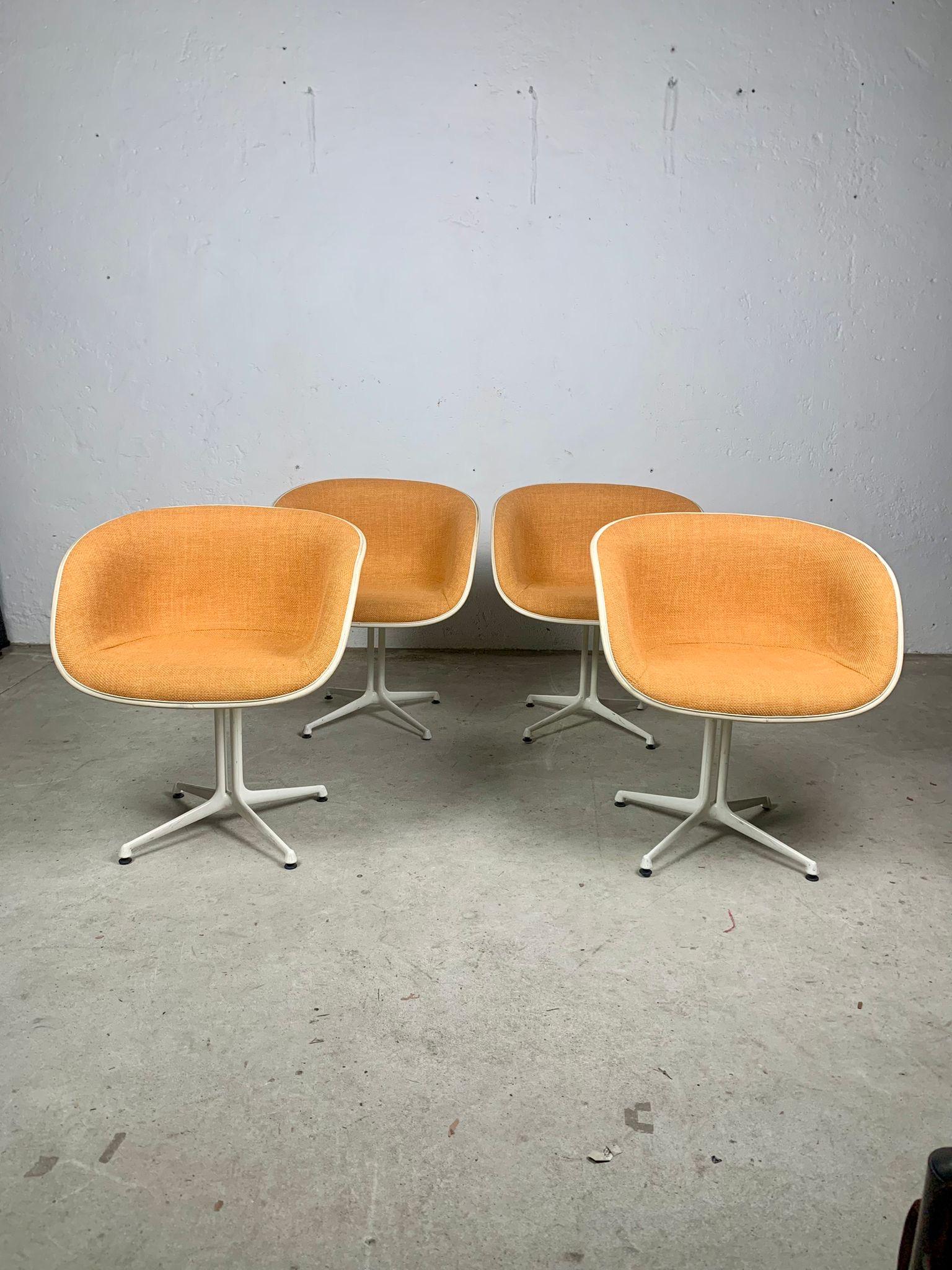 North American Set of four chairs La Fonda by Charles Eames, 1960s.