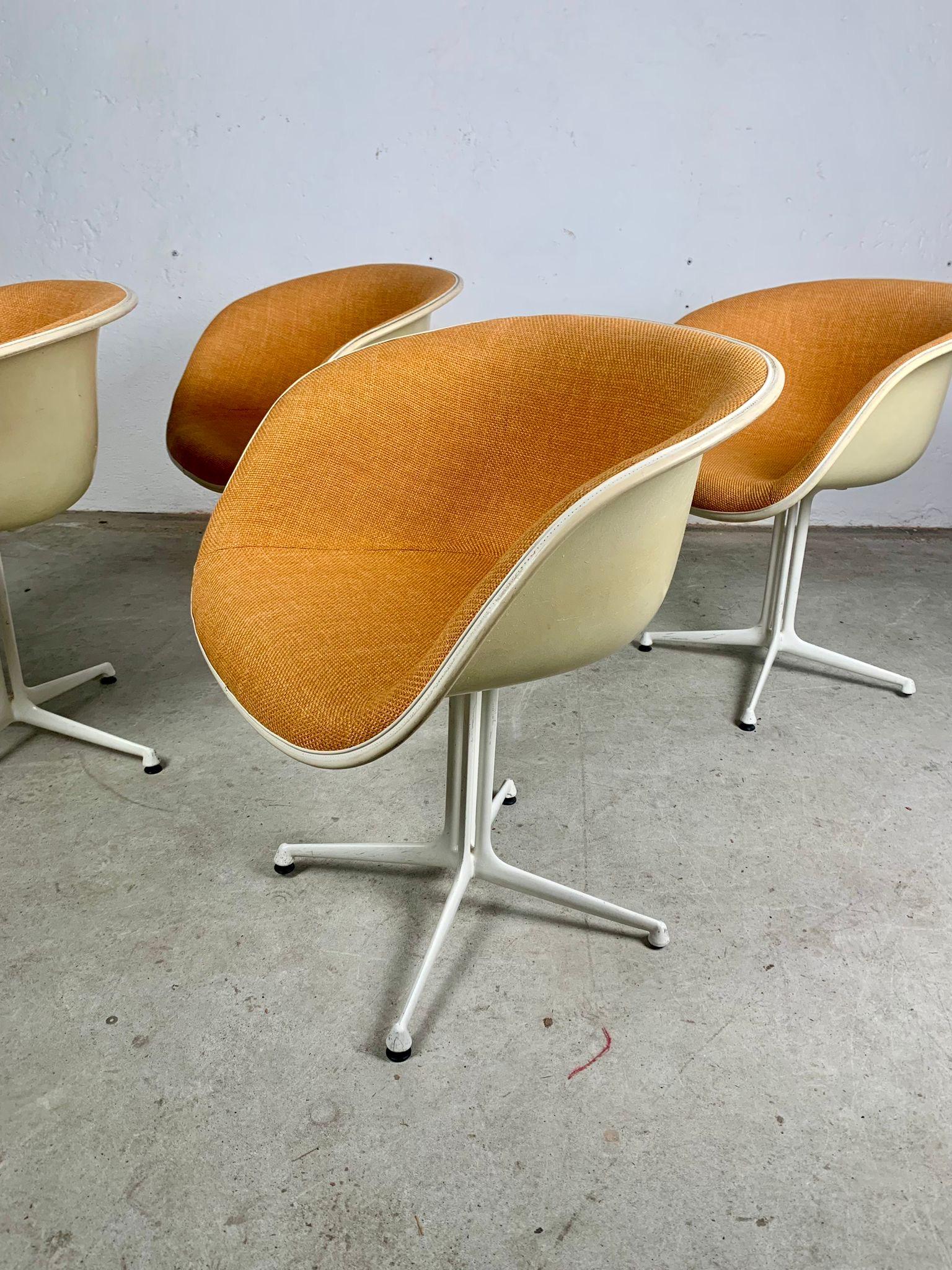 Set of four chairs La Fonda by Charles Eames, 1960s. In Good Condition In Milano, IT