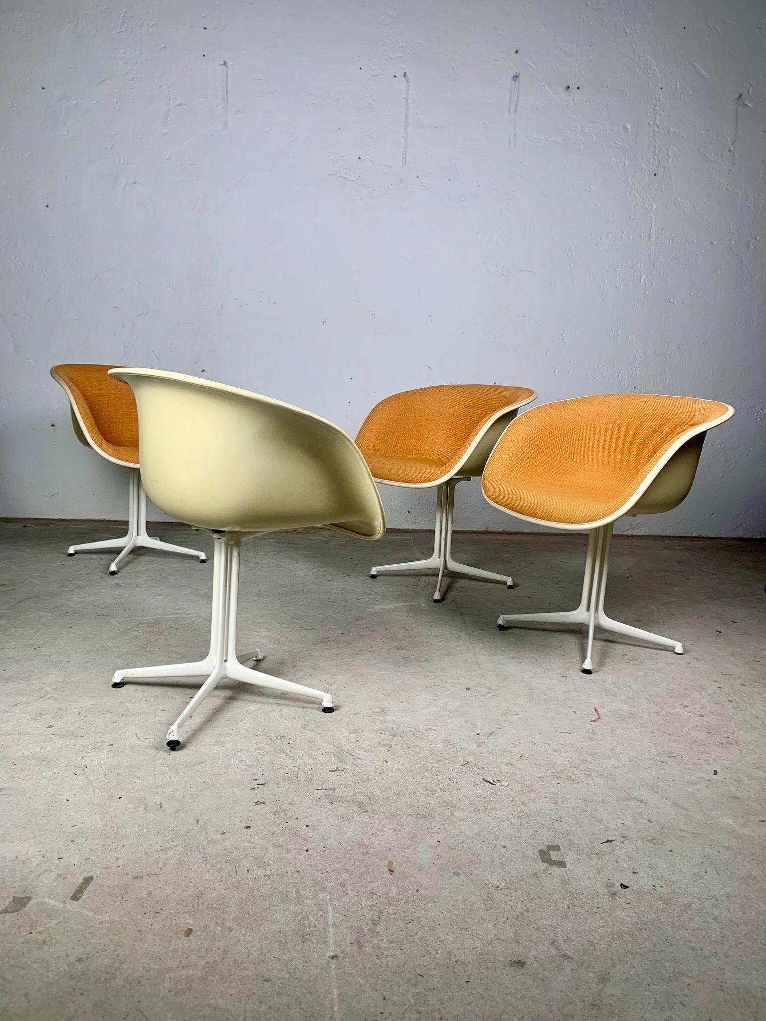Metal Set of four chairs La Fonda by Charles Eames, 1960s.