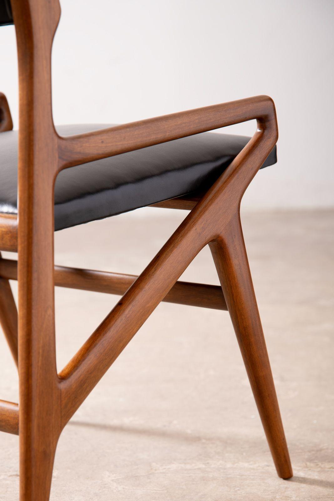 Ensemble de quatre chaises, modèle 211 de Gio Ponti pour Singer & Sons en vente 3