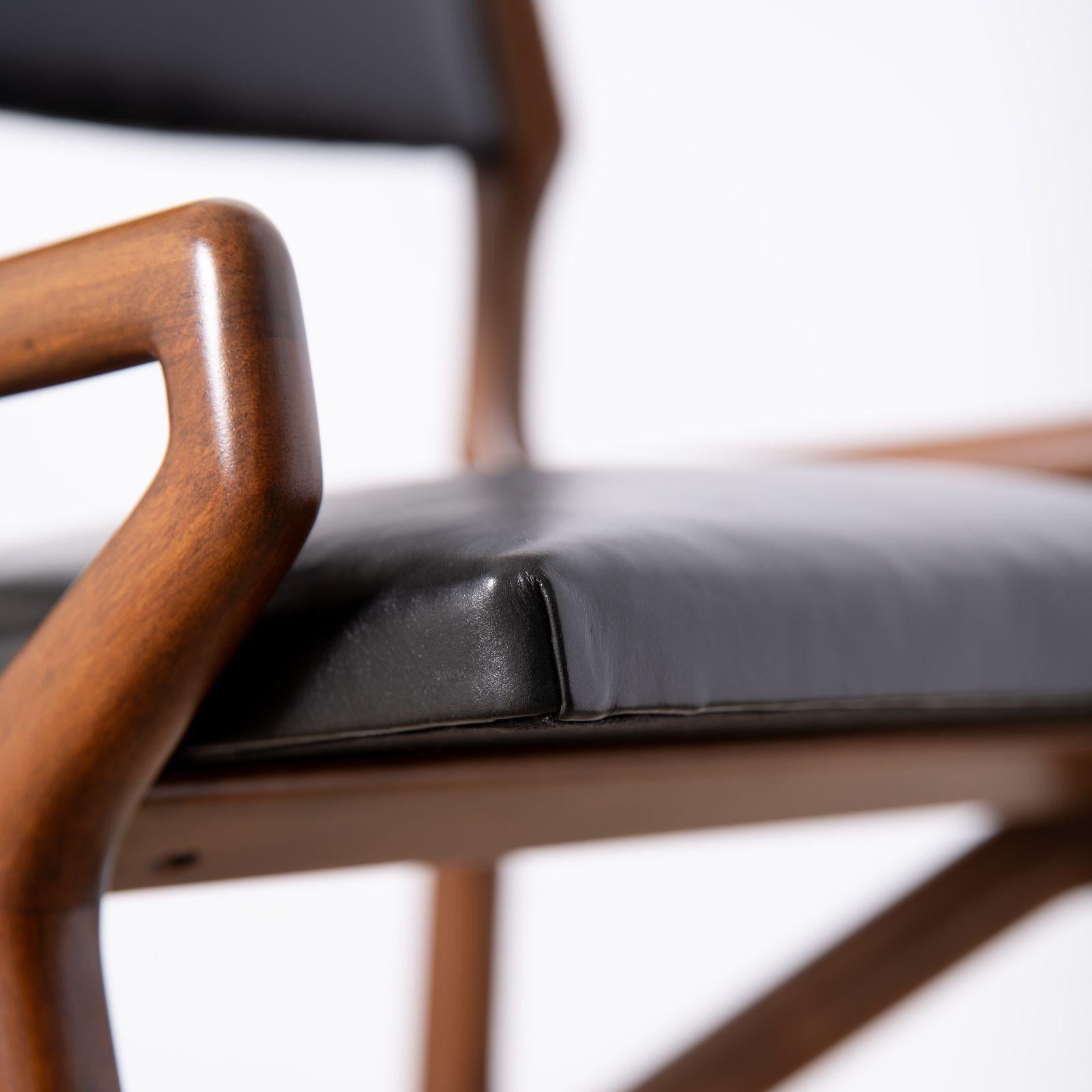 Ensemble de quatre chaises, modèle 211 de Gio Ponti pour Singer & Sons en vente 8
