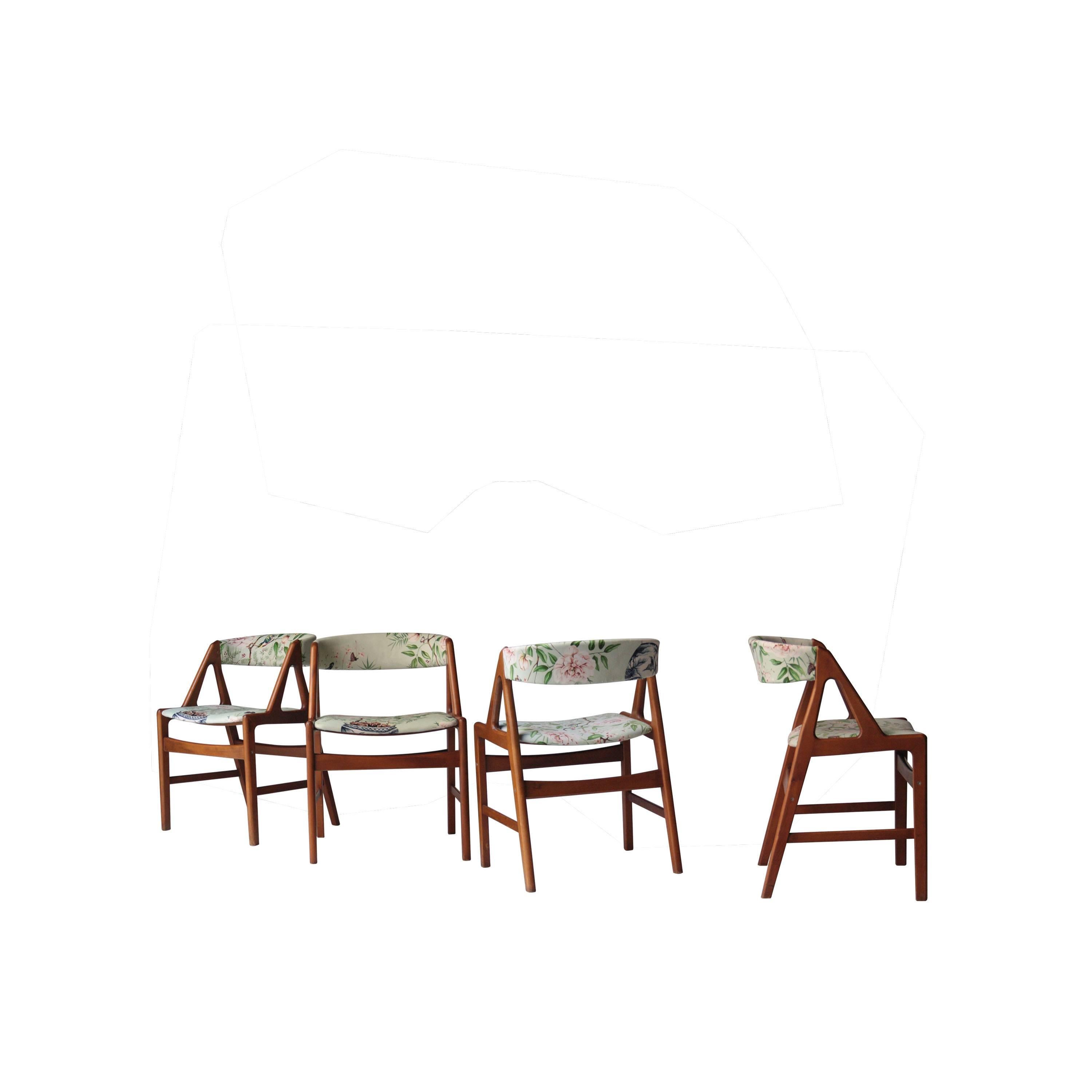 Kai Kristiansen Scandinavian Multicolour Danish Set Four Chairs 