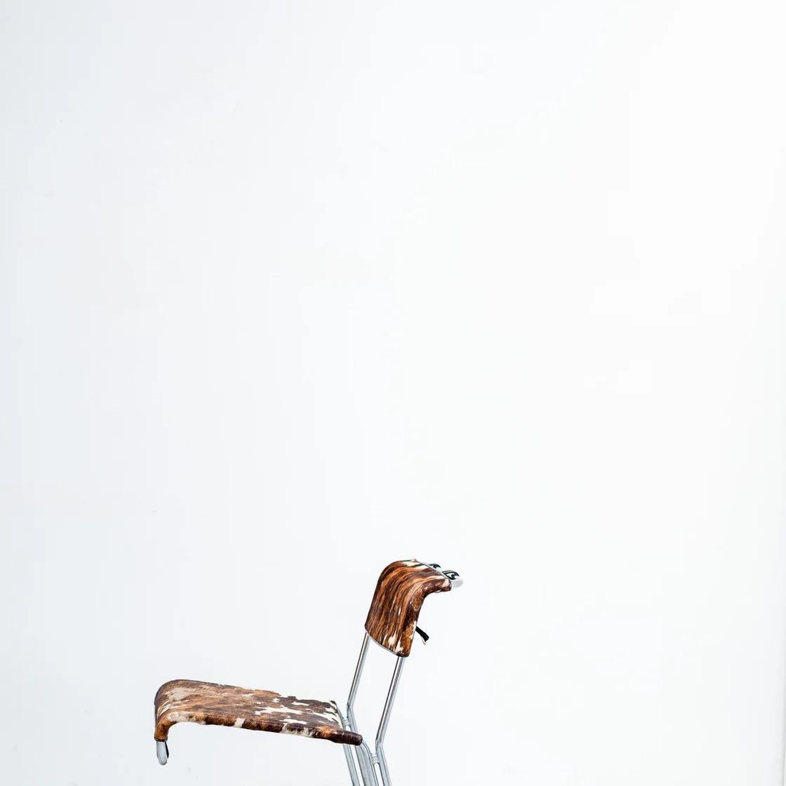 Set of Four Italian Cantilever Chairs, 1970s For Sale 2