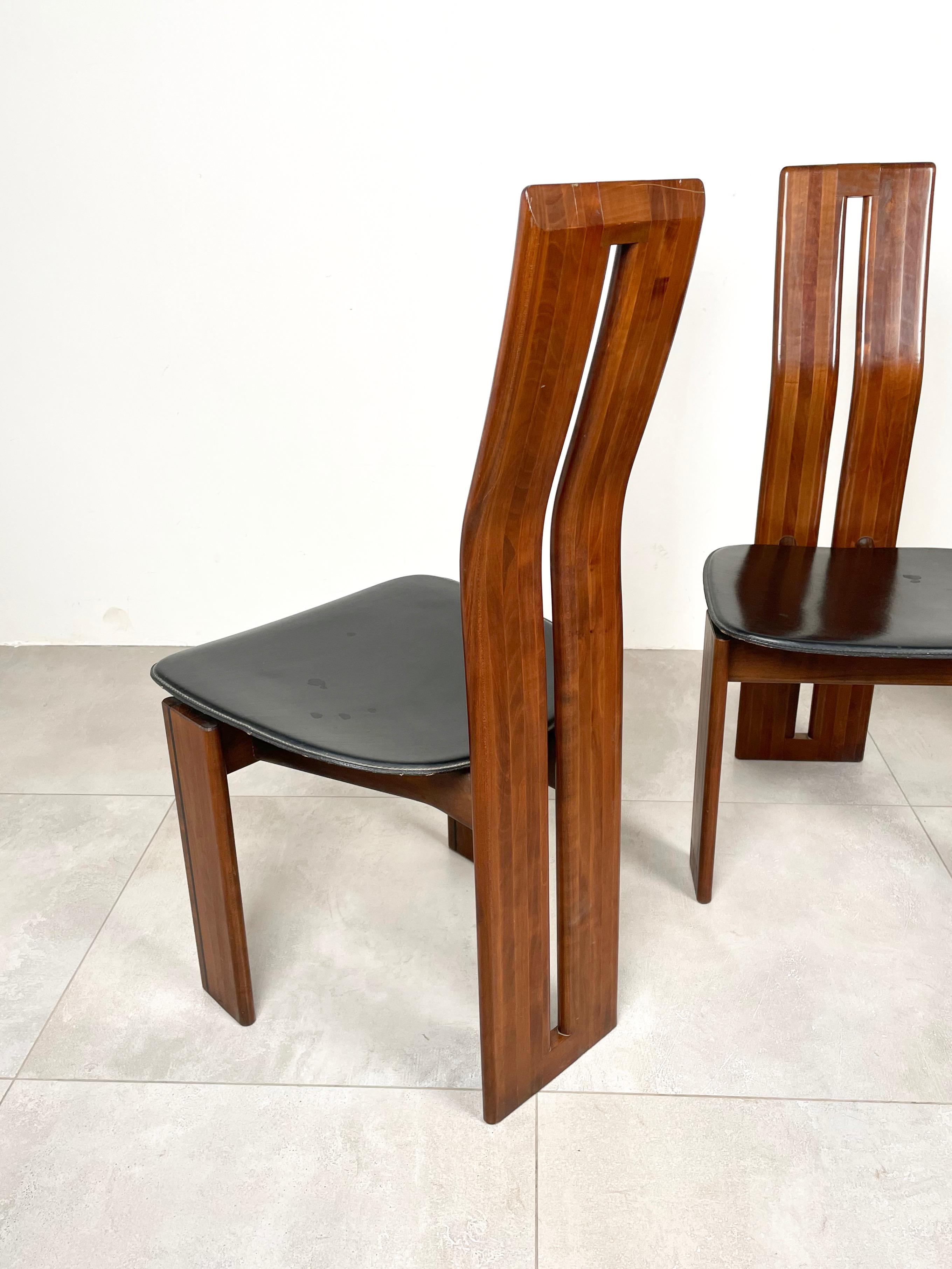 Set of Four Chairs Wood and Leather Mario Marenco for Mobil Girgi, Italy 1970s For Sale 6