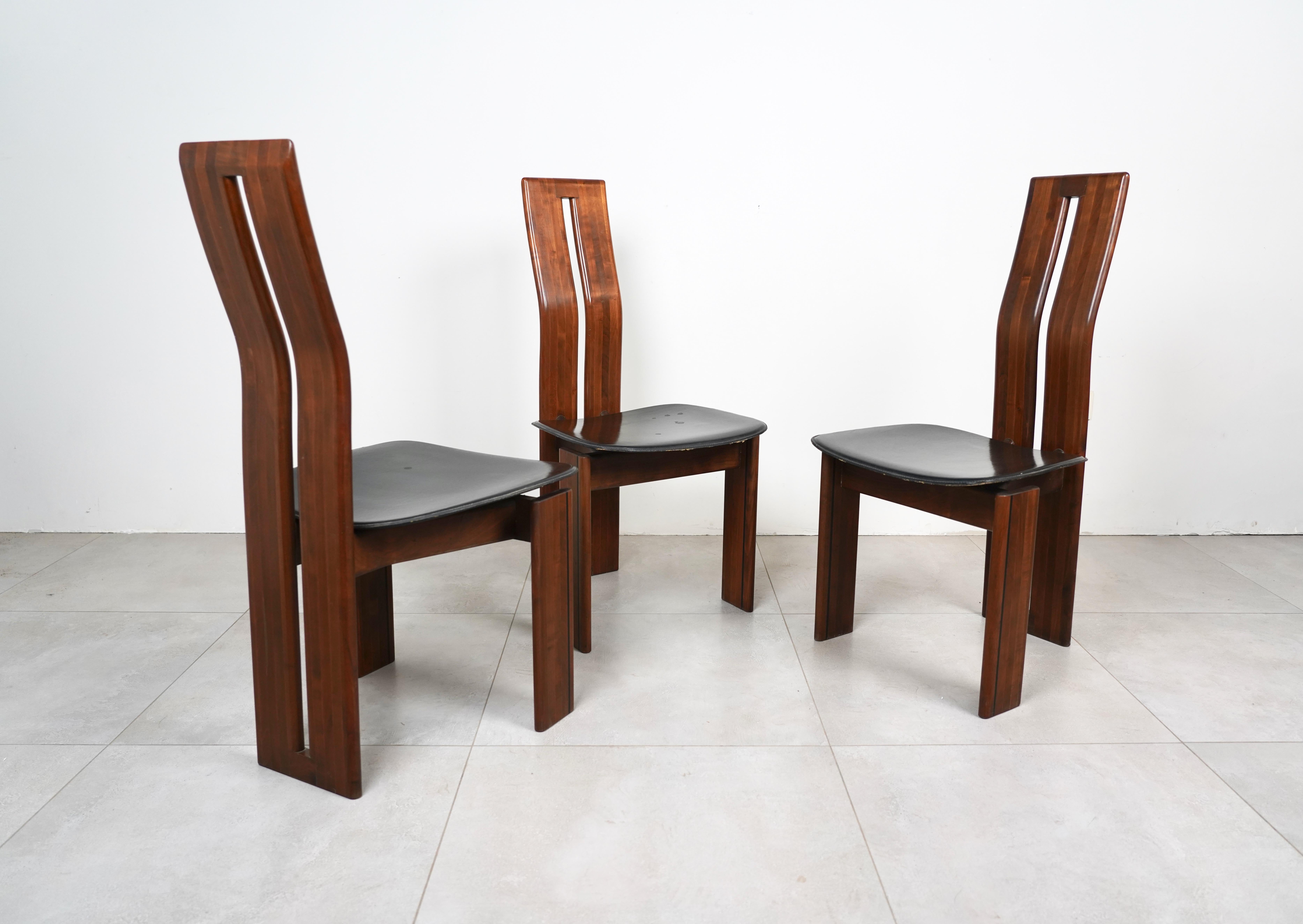 Set of Four Chairs Wood and Leather Mario Marenco for Mobil Girgi, Italy 1970s In Good Condition For Sale In Rome, IT