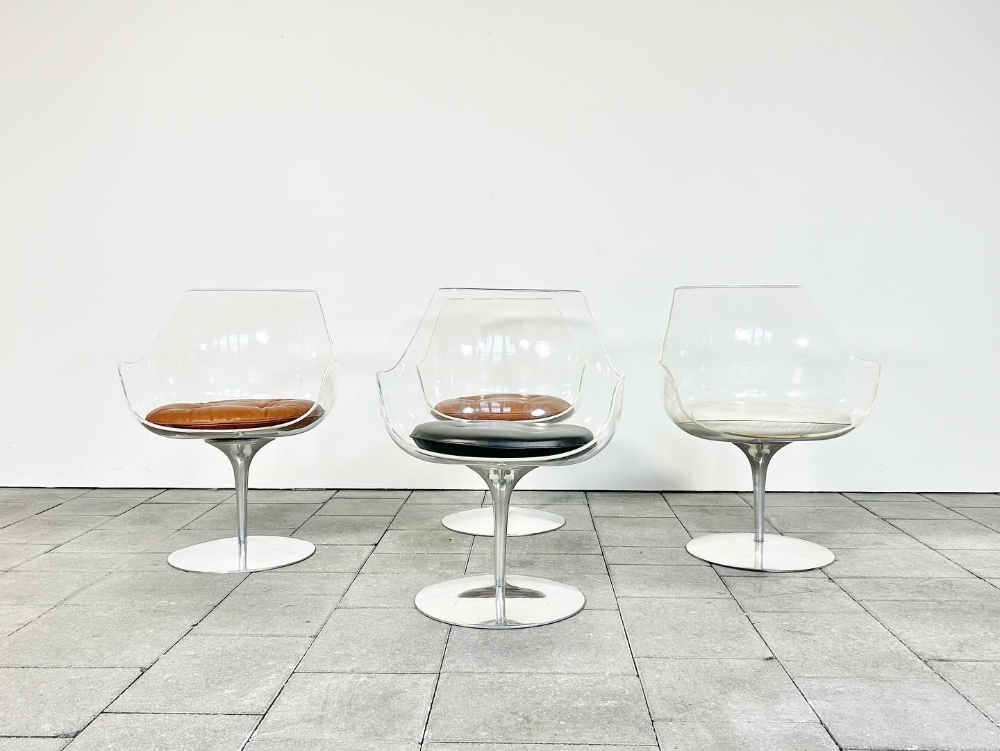 Set aus vier Champagnerstühlen von Estelle & Erwine Laverne für Formes Nouvelles (Moderne der Mitte des Jahrhunderts) im Angebot