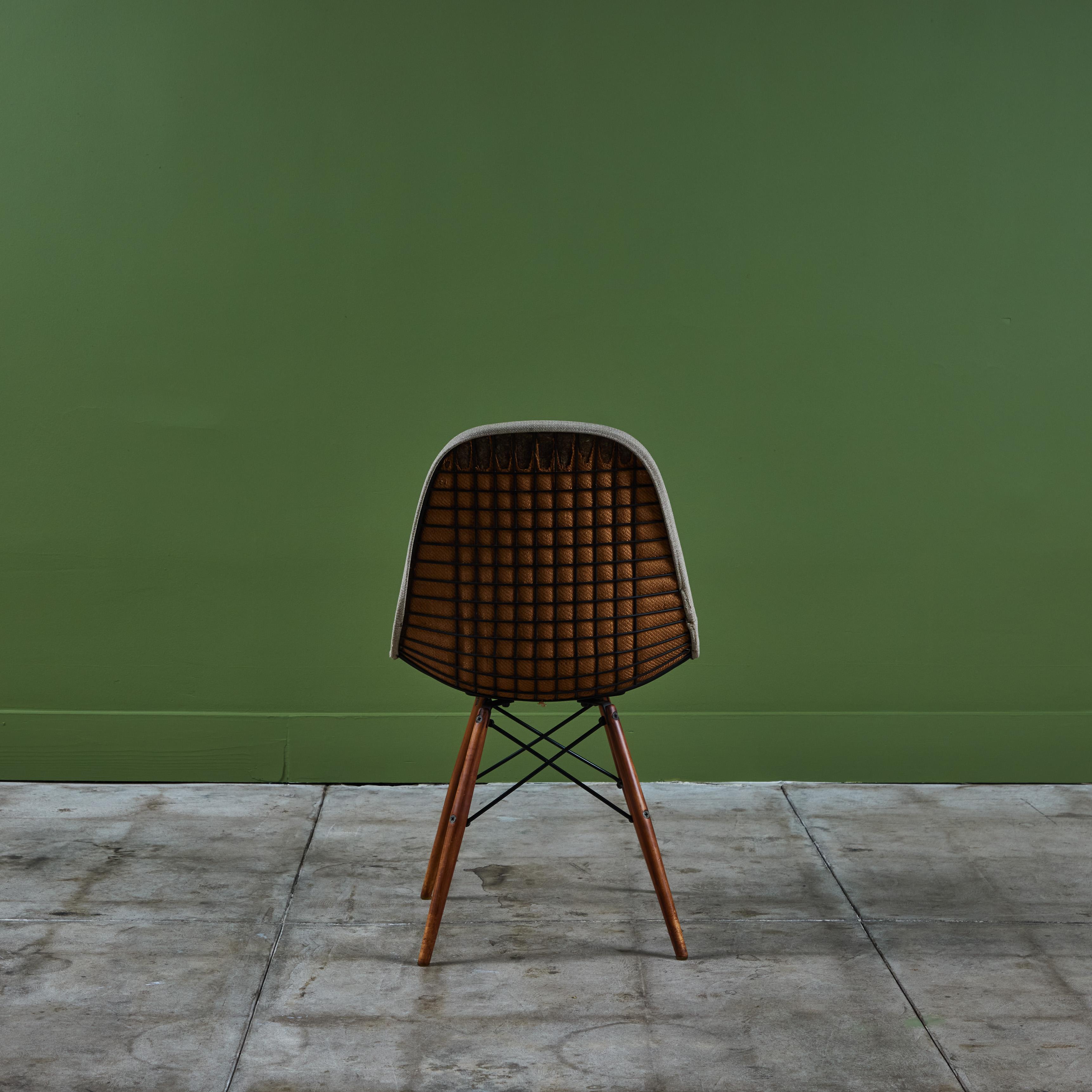 Satz von vier Charles and Ray Eames DKW-1 Stühlen für Herman Miller im Angebot 3