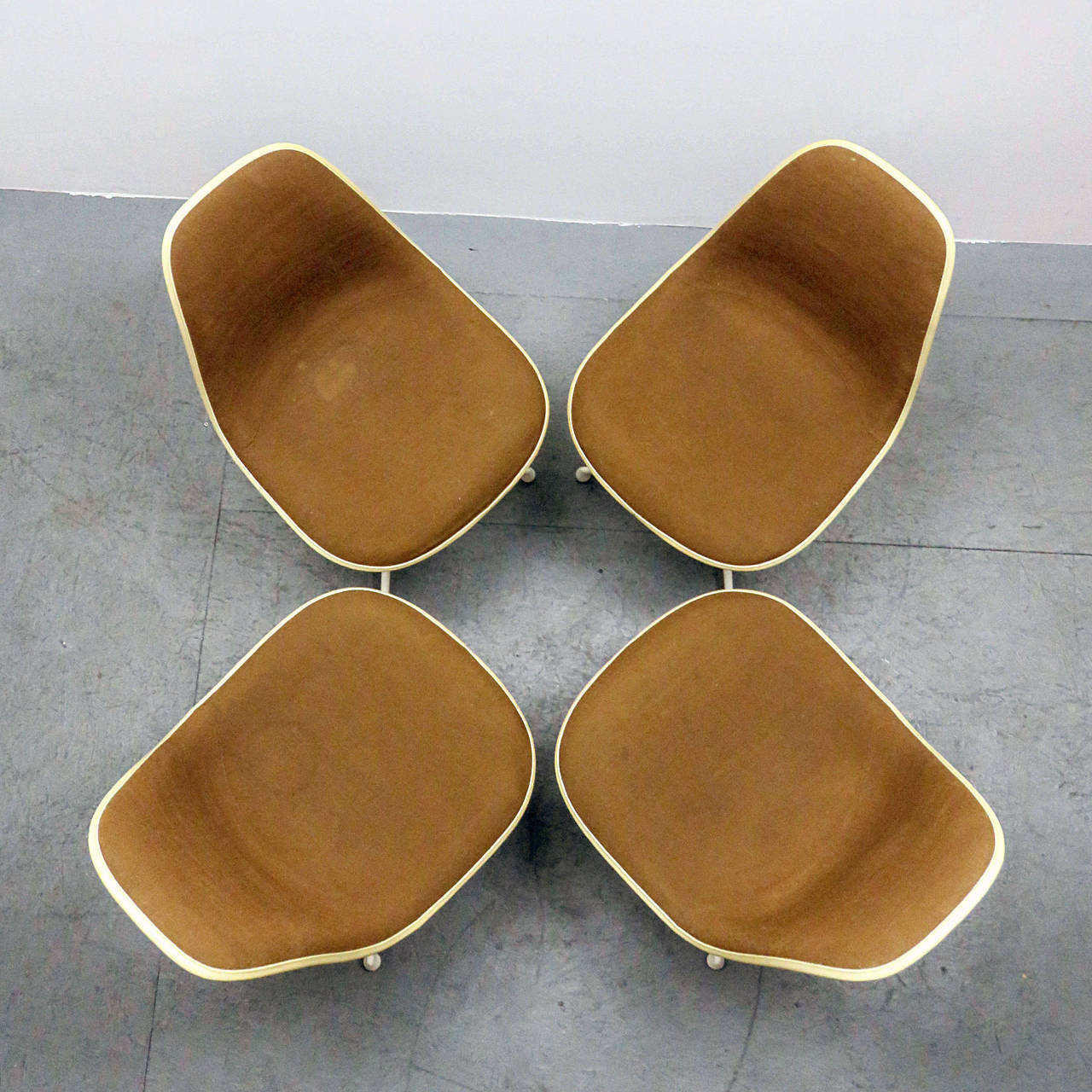 Set of Four Charles and Ray Eames La Fonda Chairs In Good Condition In Los Angeles, CA