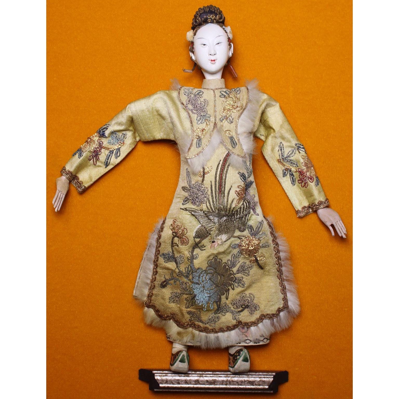 Set of Four Chinese 19th-20th Century Henan Opera Dolls in Twin Display Cases 7