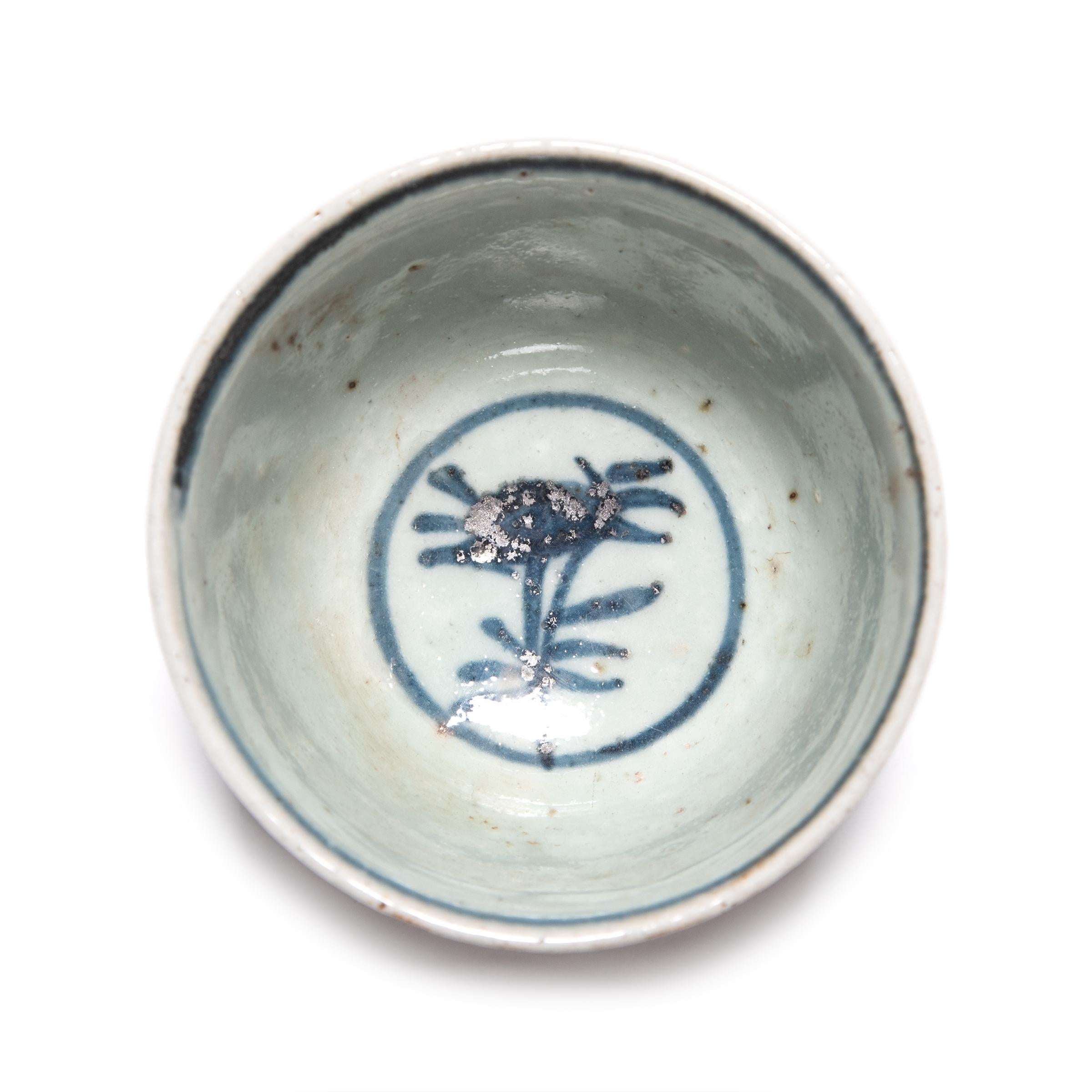 19th Century Set of Four Chinese Blue and White Tea Cups