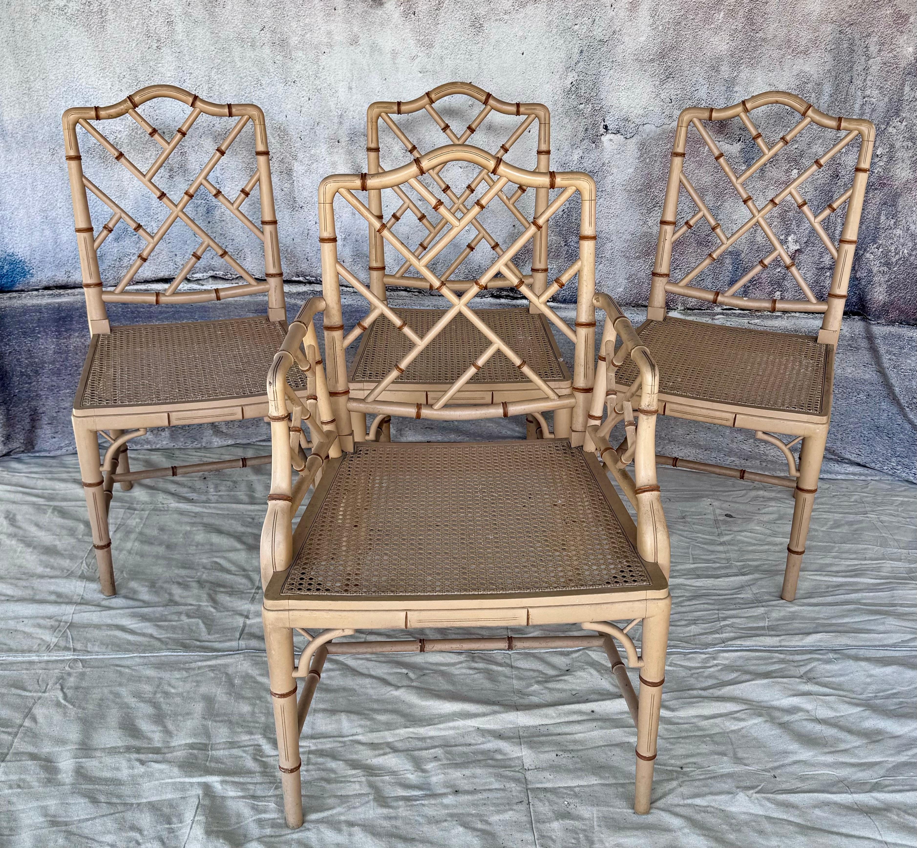 Set di quattro sedie cinesi Chippendale in finto bambù in vendita 6