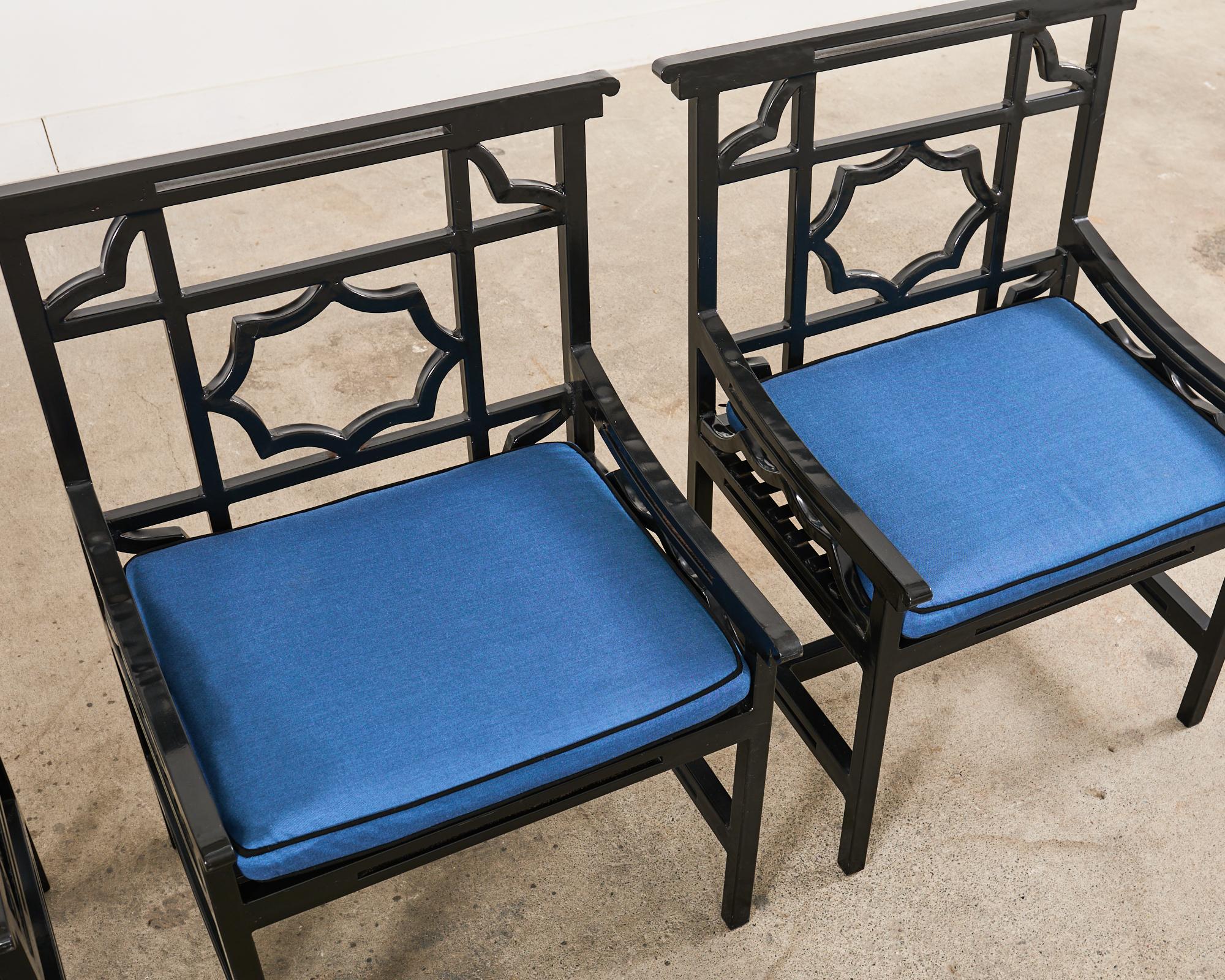 Ensemble de quatre chaises de jardin anglaises en fer de style Chippendale chinois en vente 5