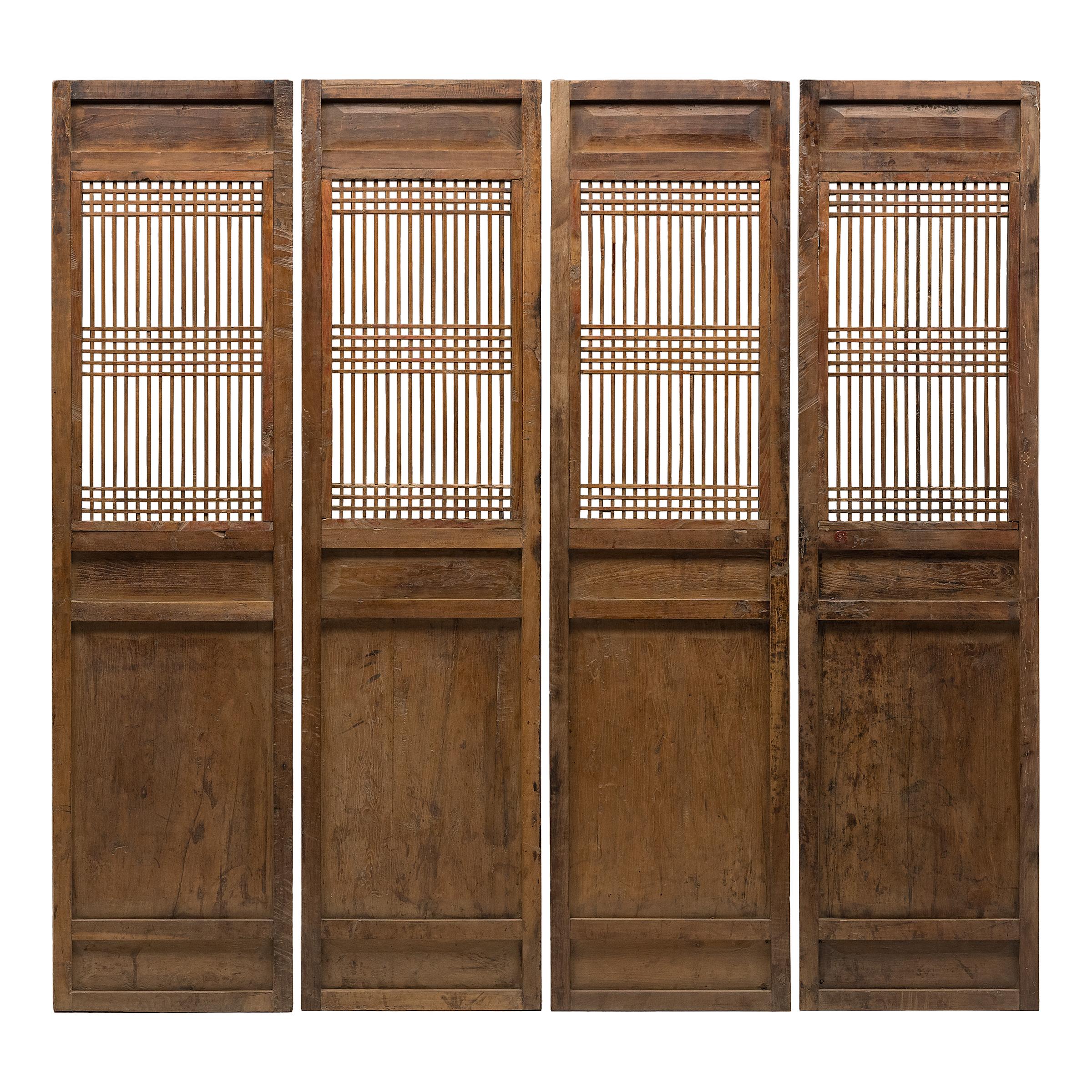 Set von vier chinesischen Gittertürenverkleidungen, um 1900 (Minimalistisch) im Angebot