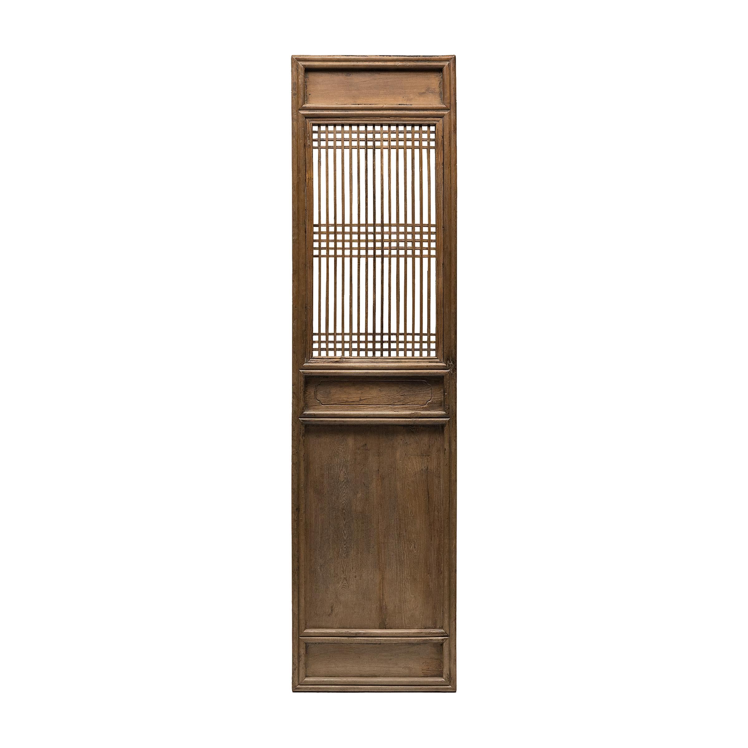 Set von vier chinesischen Gittertürenverkleidungen, um 1900 im Zustand „Gut“ im Angebot in Chicago, IL