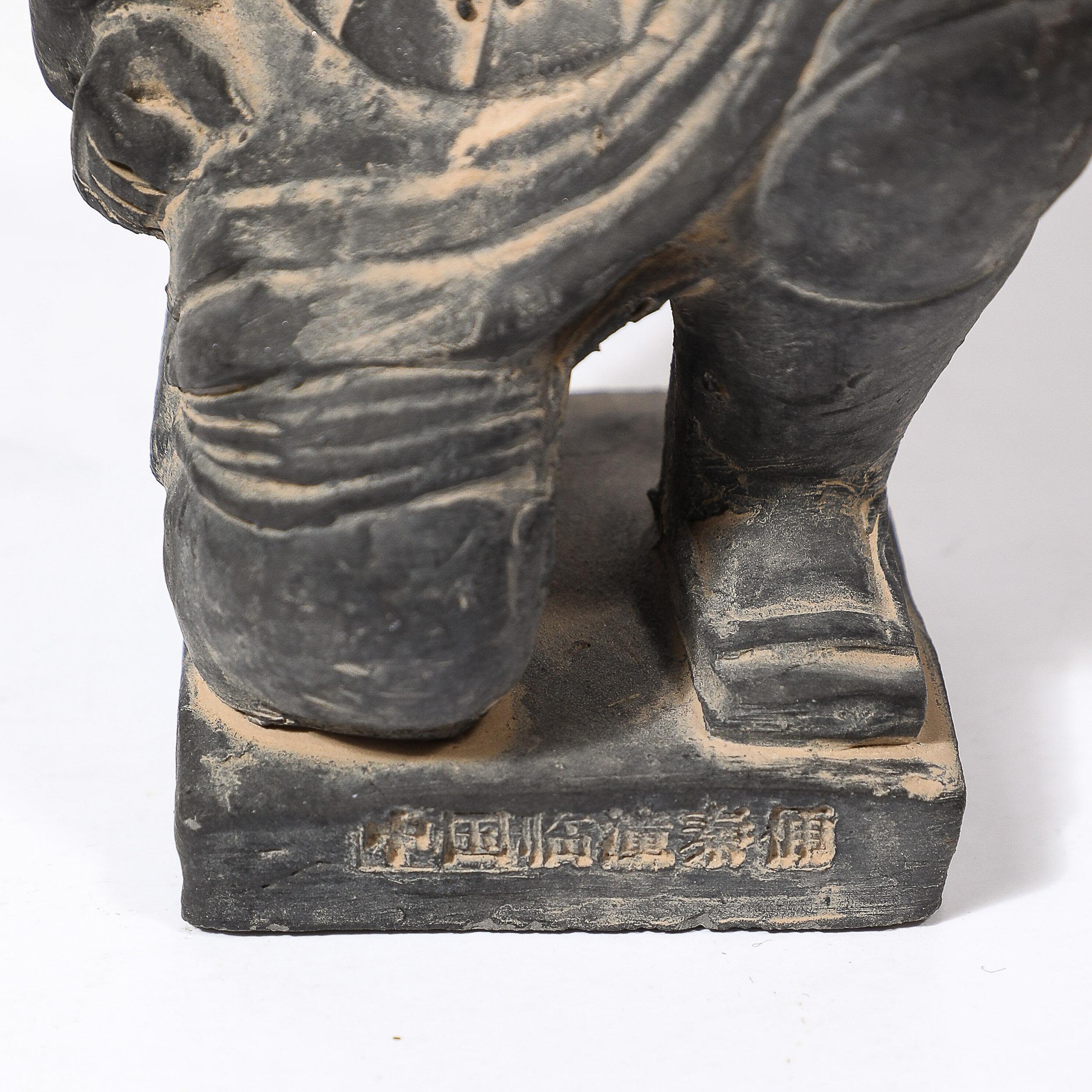 Set di quattro sculture di guerrieri di terracotta in stile mausoleo cinese di Qin Shi Huang in vendita 9