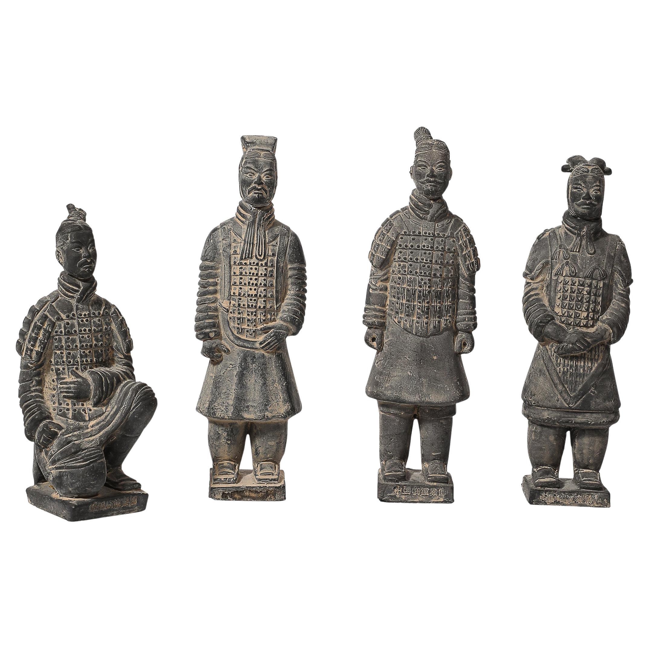 Set di quattro sculture di guerrieri di terracotta in stile mausoleo cinese di Qin Shi Huang in vendita