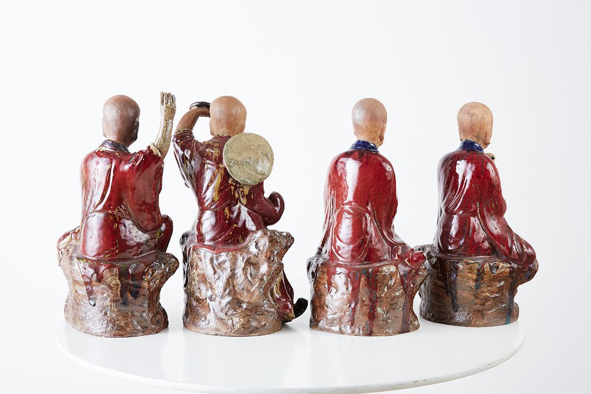 Ensemble de quatre divinités immortelaires chinoises en poterie de Shiwan en vente 8