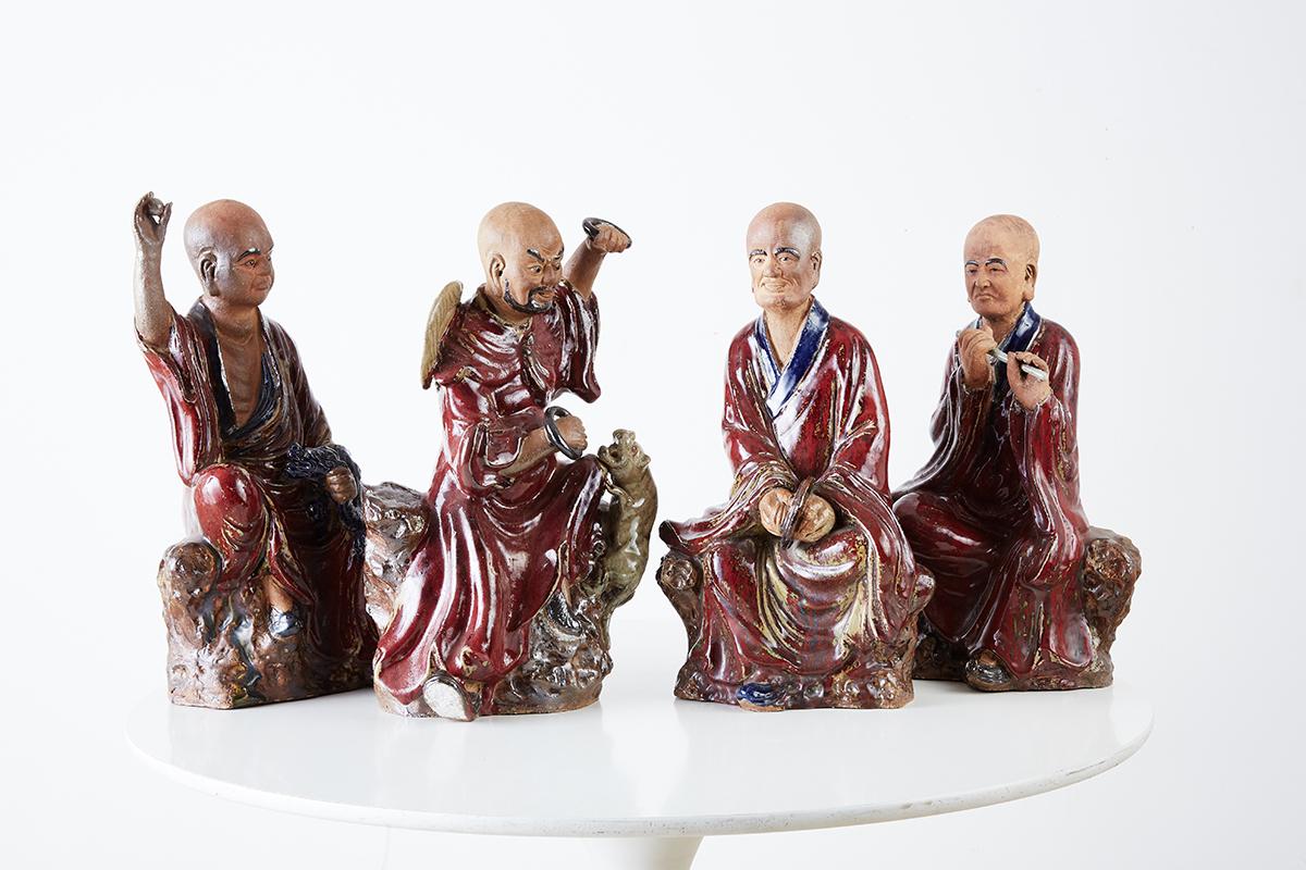 Qing Ensemble de quatre divinités immortelaires chinoises en poterie de Shiwan en vente
