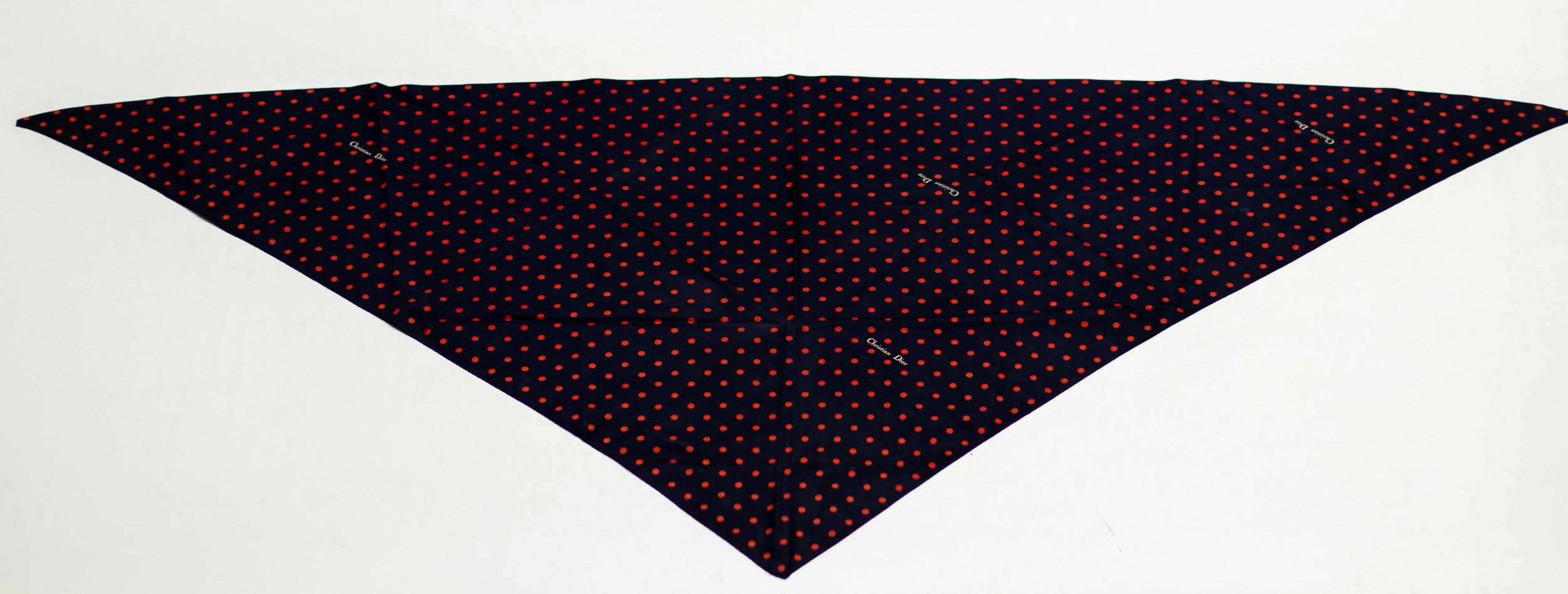 Lote de cuatro pañuelos de seda de colores Christian Dior Francés en venta