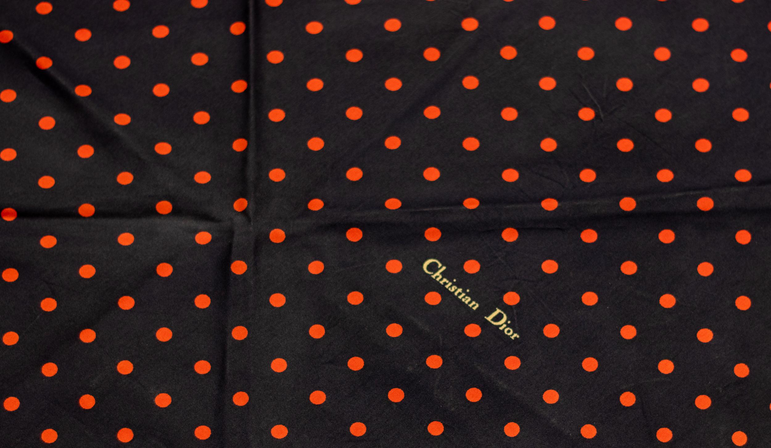 Lote de cuatro pañuelos de seda de colores Christian Dior en venta 2