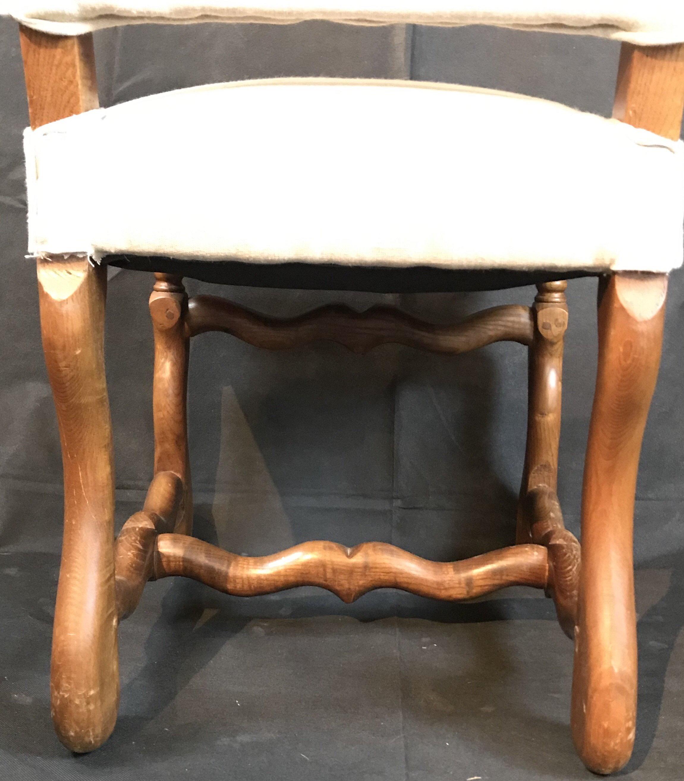 Set of Four Classic French Os de Mouton Walnut Dining Chairs In Good Condition In Hopewell, NJ