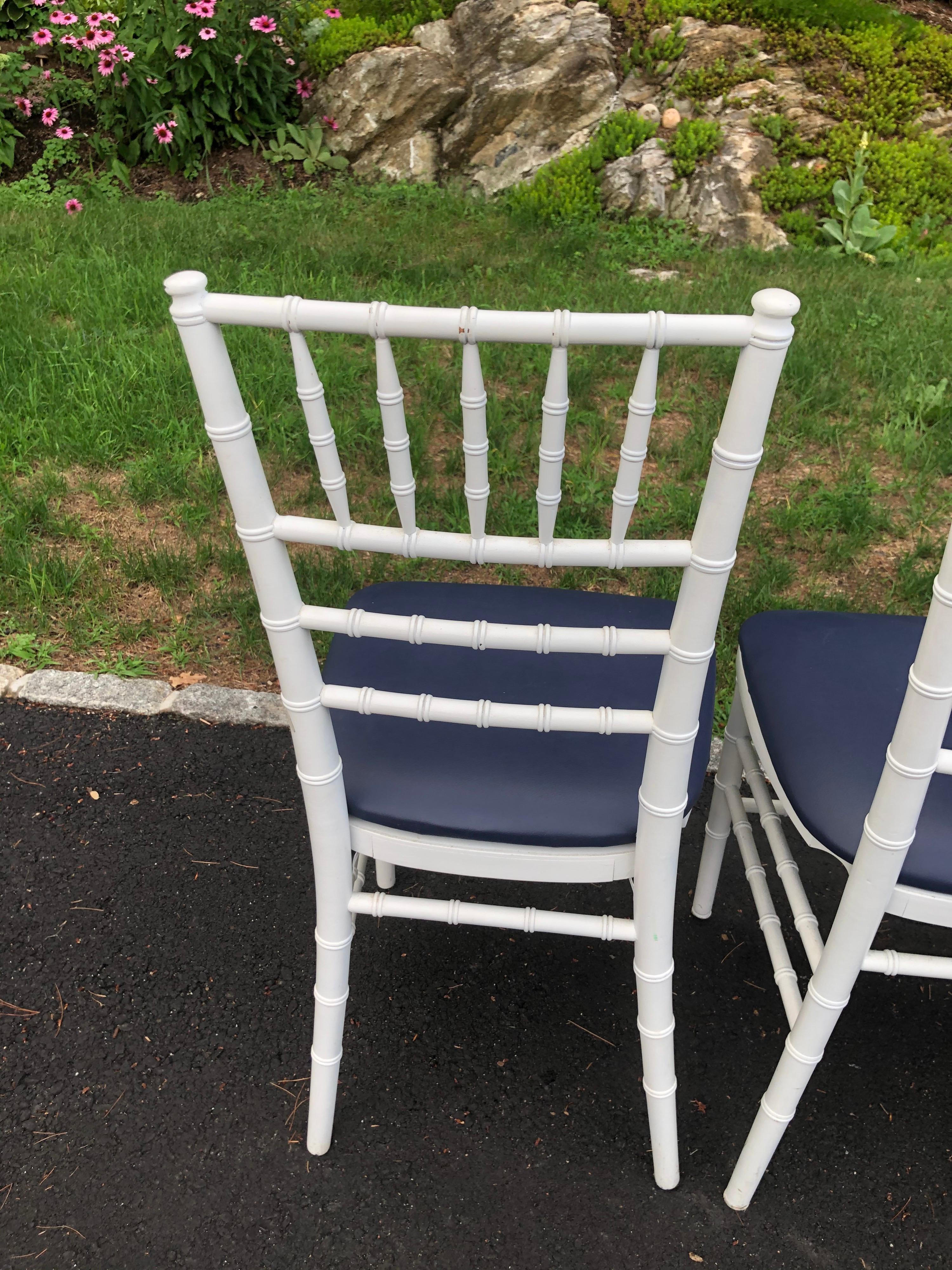 Set of Four Classic White Wooden Chiavari Chairs with Navy Seats For Sale 9