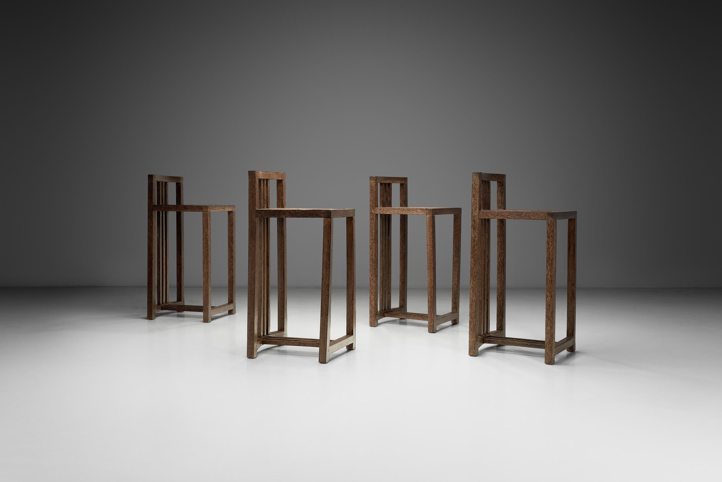 European Set of Four Coconut Wood Bar Stools, Europe Late 20th Century For Sale