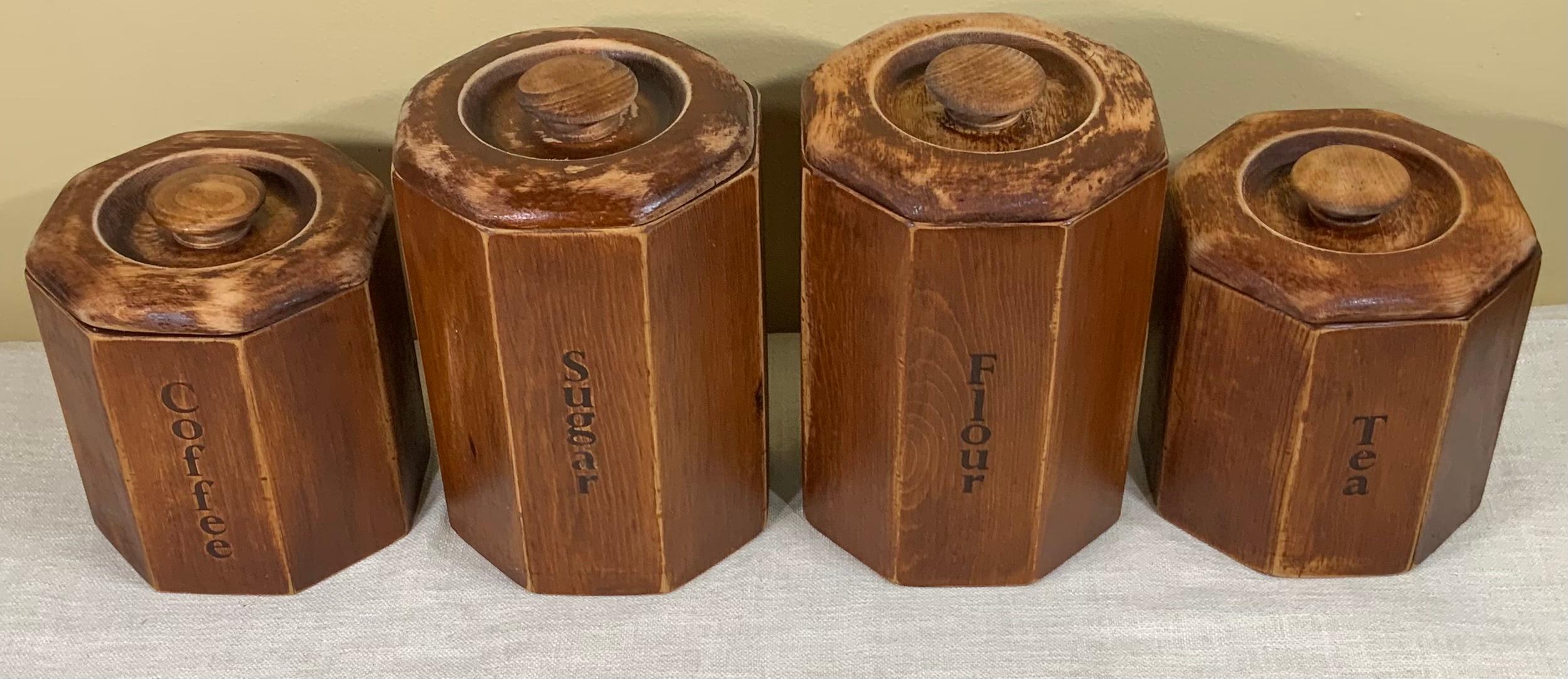 Juego de Cuatro Dispensadores de Café, Té, Azúcar y Harina Estadounidense en venta