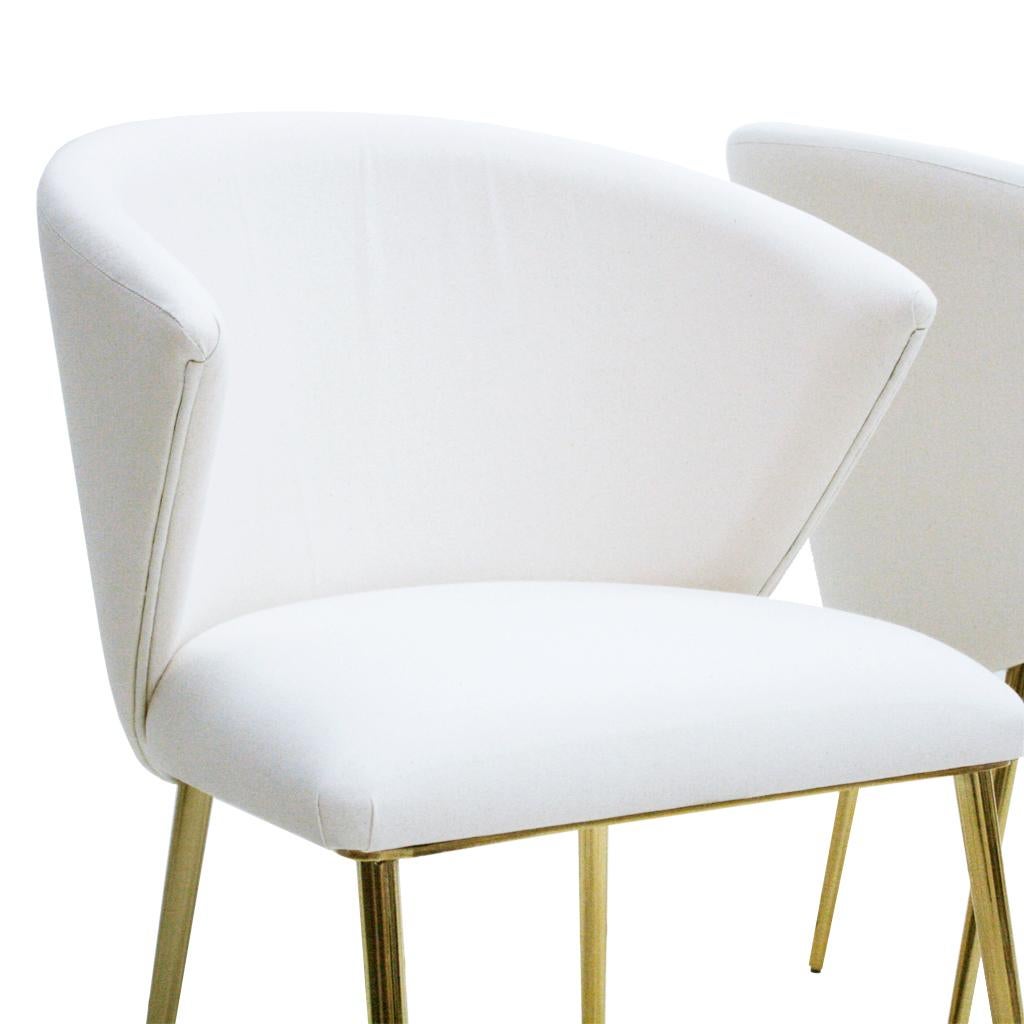 Set of Four Contemporary Modern White Fabric Chairs For Sale 1