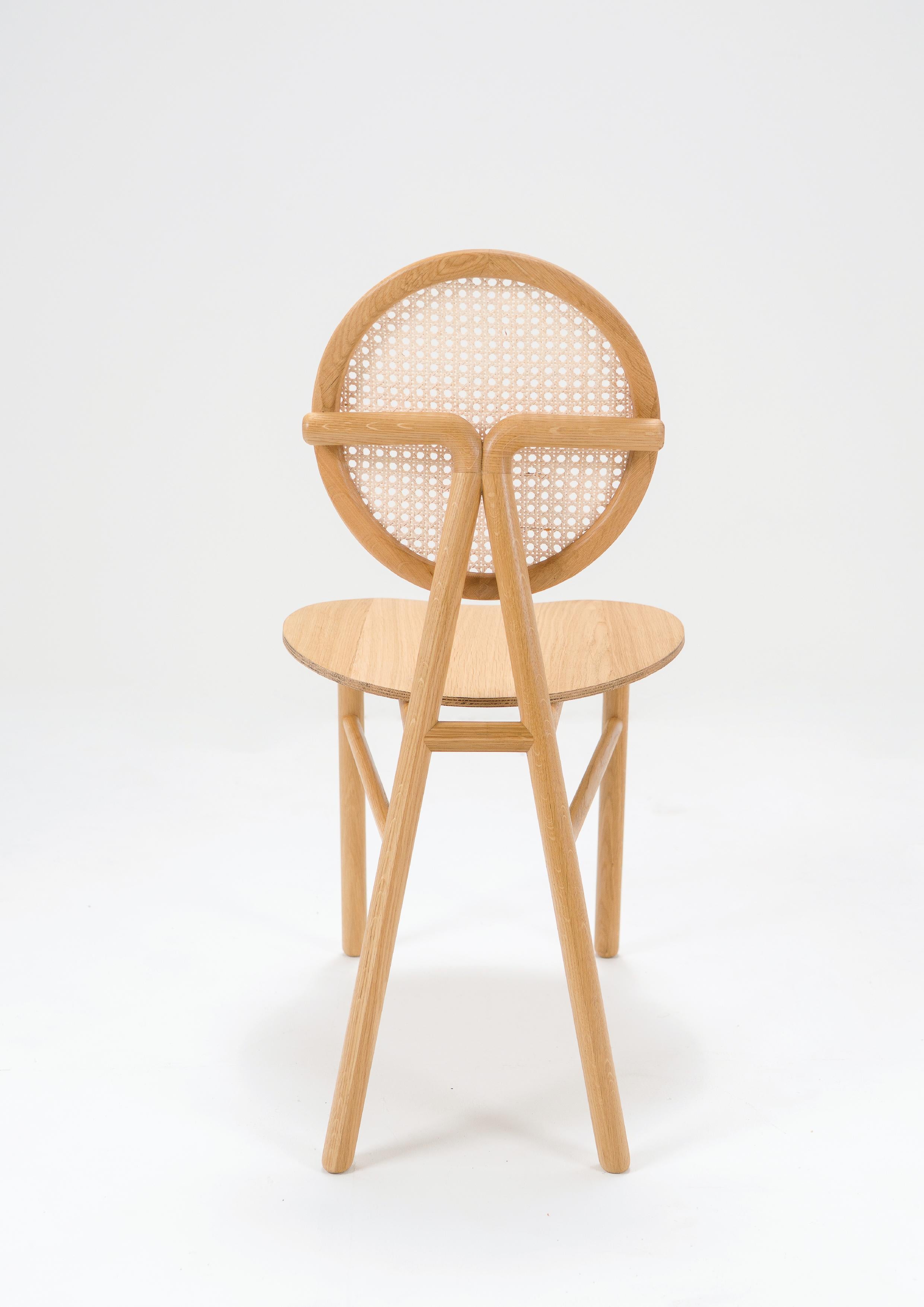 Set aus vier Contemporary OAK Esszimmerstühlen mit Rohrrückenlehnen - Modell Dumick (Mexikanisch) im Angebot